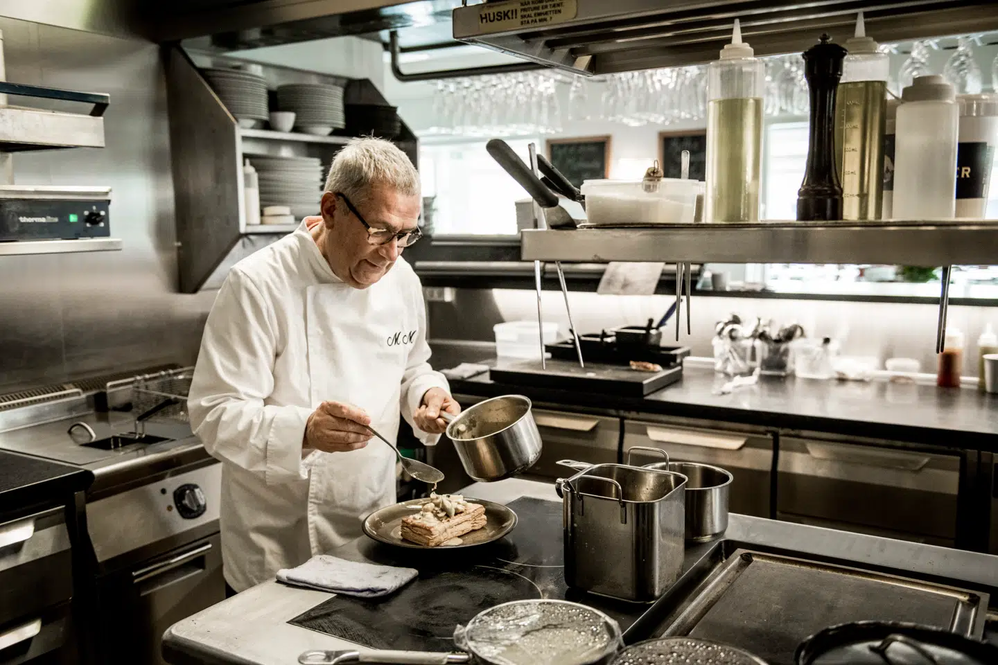 Den dansk-franske mesterkok Michel Michaud, her fotograferet i 2018 på Ruths Hotel i Skagen.