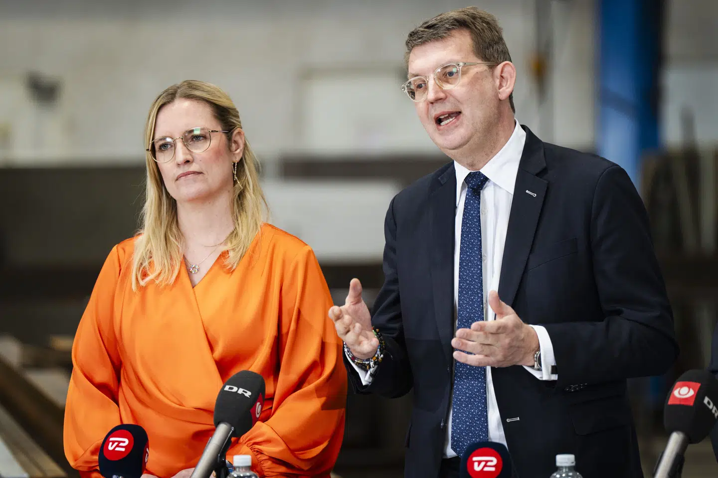 Venstre-næstformand Stephanie Lose og Venstre-formand Troels Lund Poulsen deltager torsdag aften i det første Venstre-gruppemøde på Christiansborg efter valget tirsdag. Her siger Lose til DR, at partiet ikke har meget at tale med Socialdemokratiet om til regeringsforhandlinger fredag. (Arkivfoto).