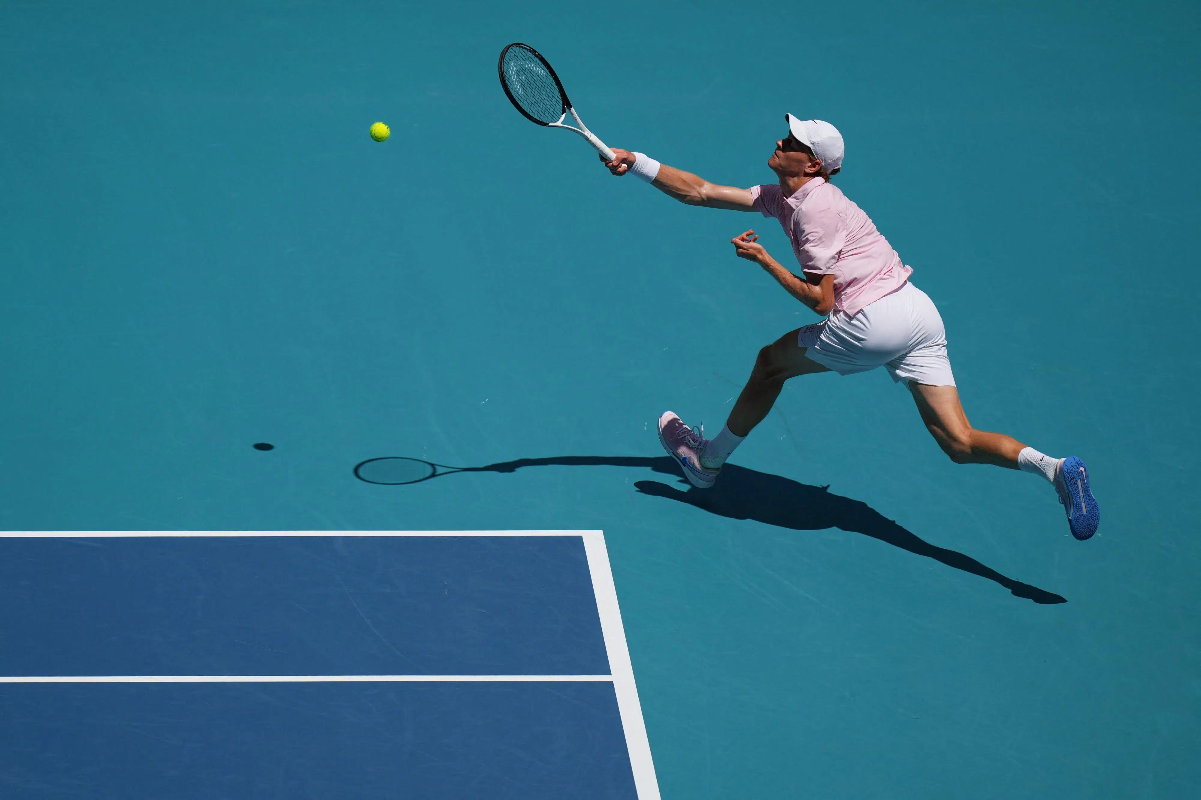 Ustoppelige Sinner er klar til semifinalen i Miami Open