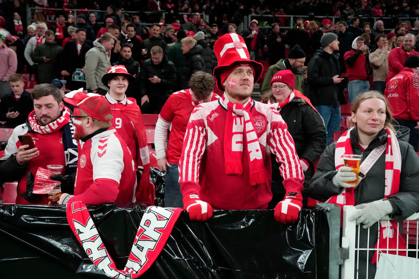 Danmark spiller skæbnekamp mod Nordmakedonien i Parken.