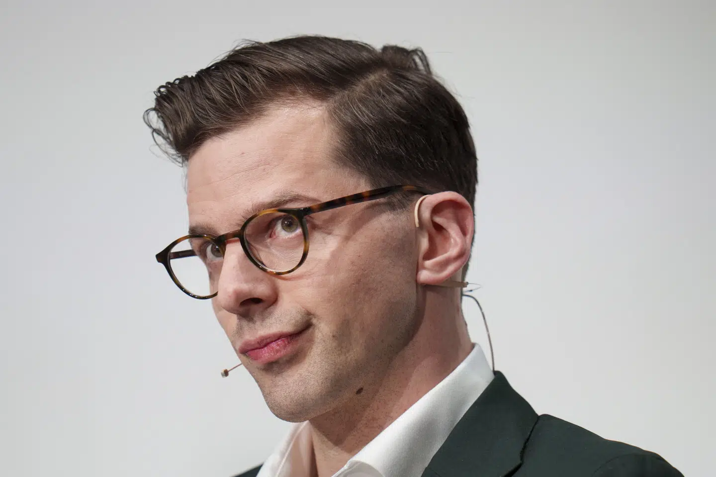 LA-formand Alex Vanopslagh havde ikke "modet" til at sige i valgkampen, at debat om drikkevand er "det rene hysteri", lyder det i et interview med Weekendavisen. (Arkivfoto).