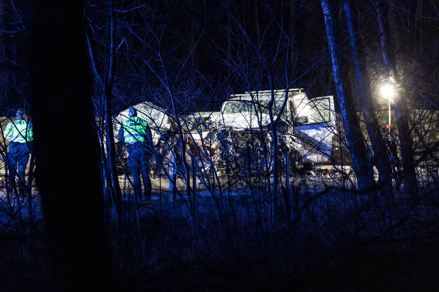 Politiet er torsdag aften til stede ved Hillerødmotorvejens forlængelse, hvor tre køretøjer har været involveret i en alvorlig ulykke.