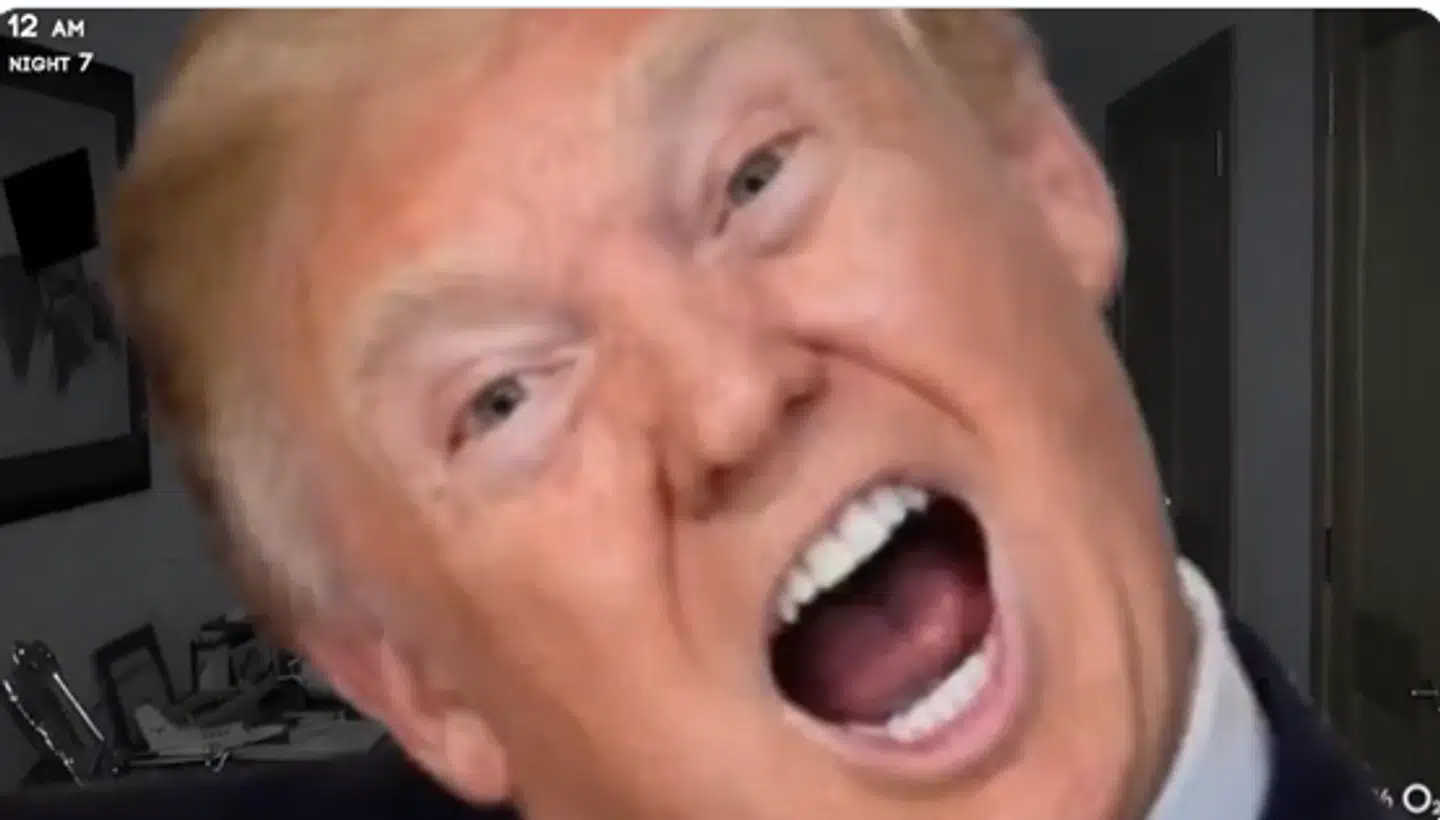 Her ses Donald Trump i spillet.