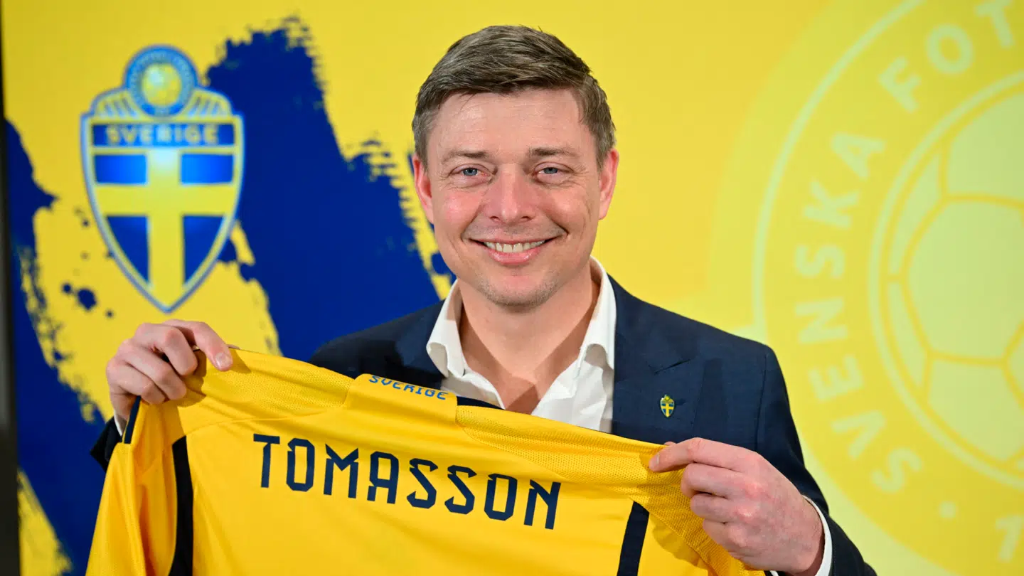 Jon Dahl Tomasson blev ansat i marts 2024 og røg ud i oktober 2025.