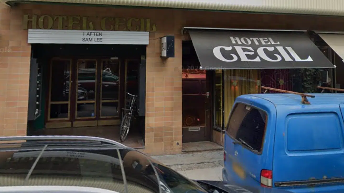 Hotel Cecil i København er ramt af vandskade. Derfor kan koncerten med Olesen-Olesen ikke afholdes.