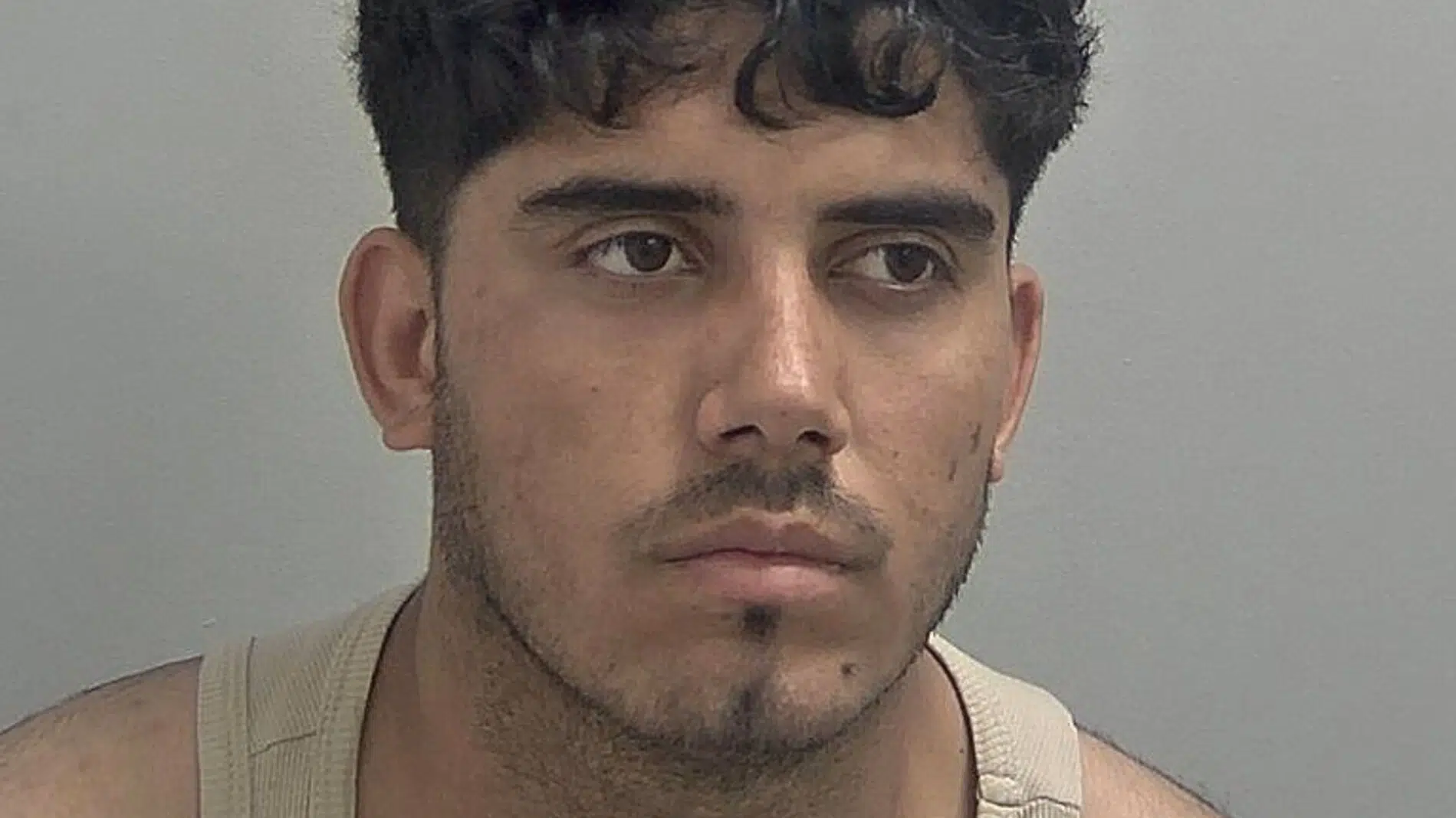 Chok i Storbritannien: Asylansøger dømt for voldtægt af 12-årig