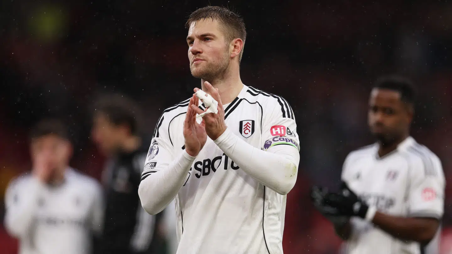 Joachim Andersen tørner på klubplan ud for Premier League-klubben Fulham.