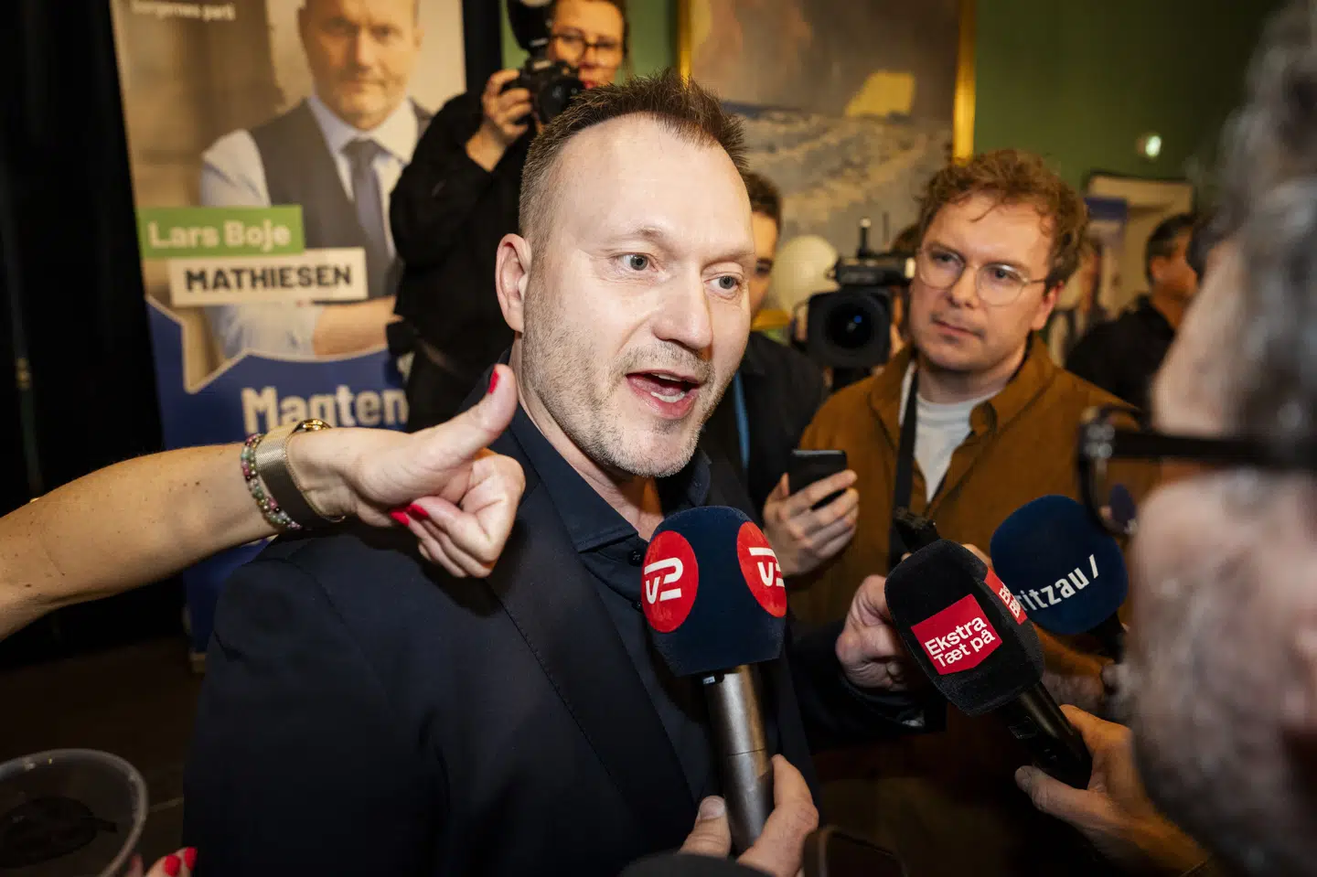 Lars Boje Mathiesens humør var højt tirsdag aften, hvor Borgernes Parti fik stemmer nok til at komme i Folketinget.