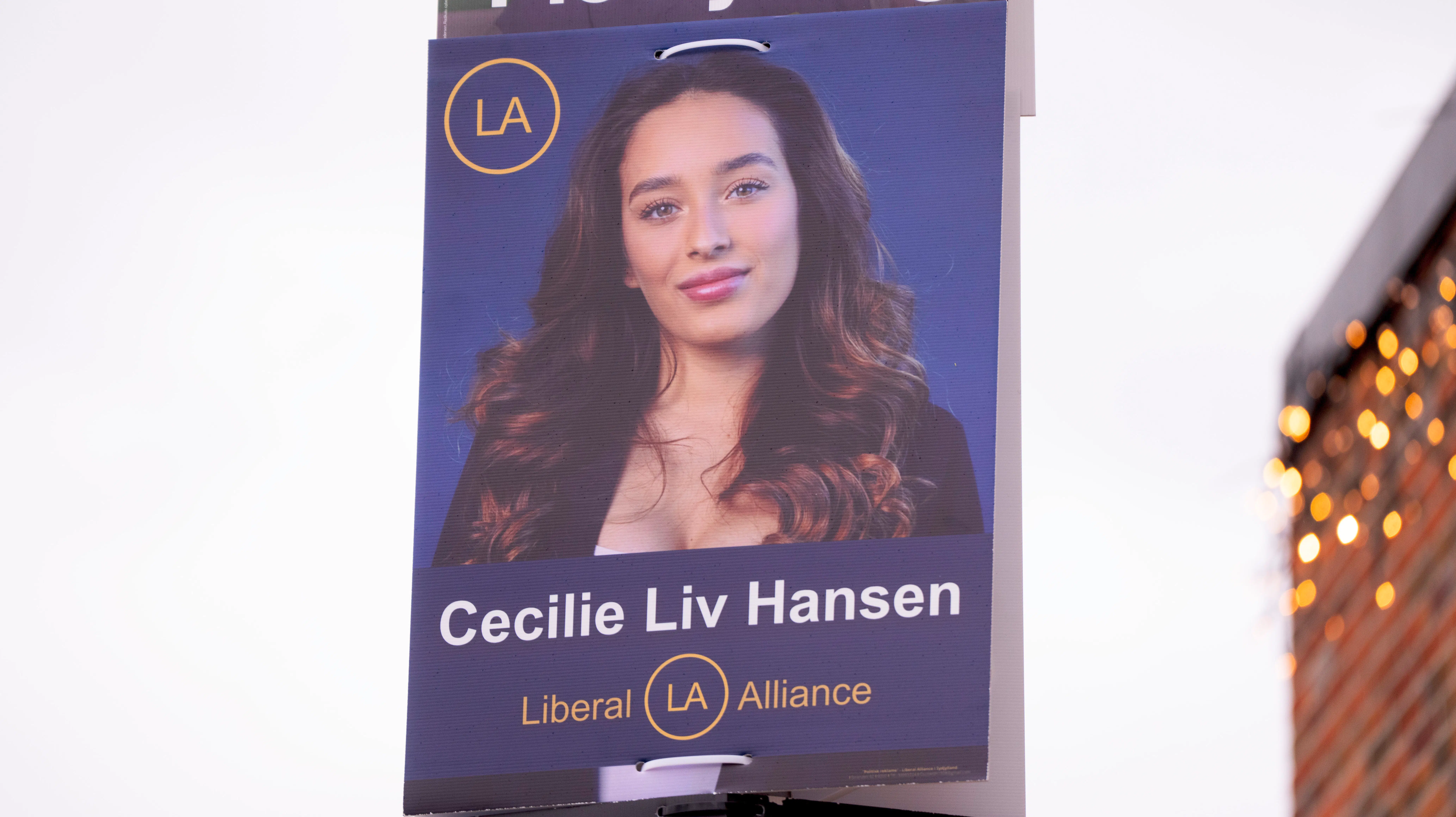 Midt i stormvejr: Cecilie Liv Hansen sletter alt