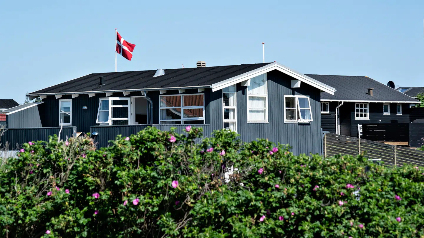 Dit sommerhus kan have skjulte skader efter en lang vinter, derfor opfordrer forsikringsselskabet If nu danskere til at være særlig opmærksom på en række ting - efter en lang og kold vinter.