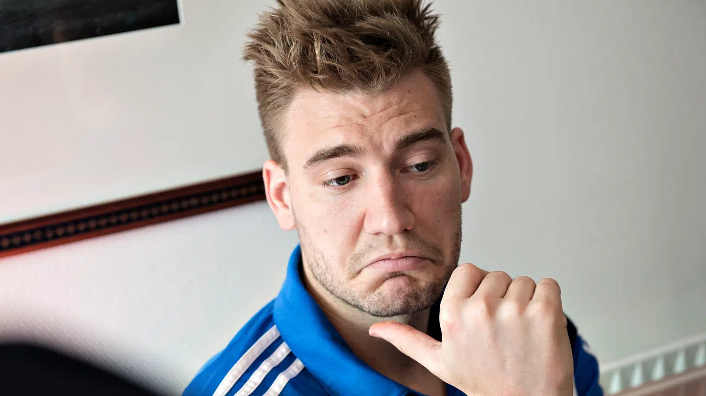 Nicklas Bendtners svenske ekskæreste skal giftes. I dag danner han par med skuespilleren Sus Wilkins, som han friede til under en ferie.