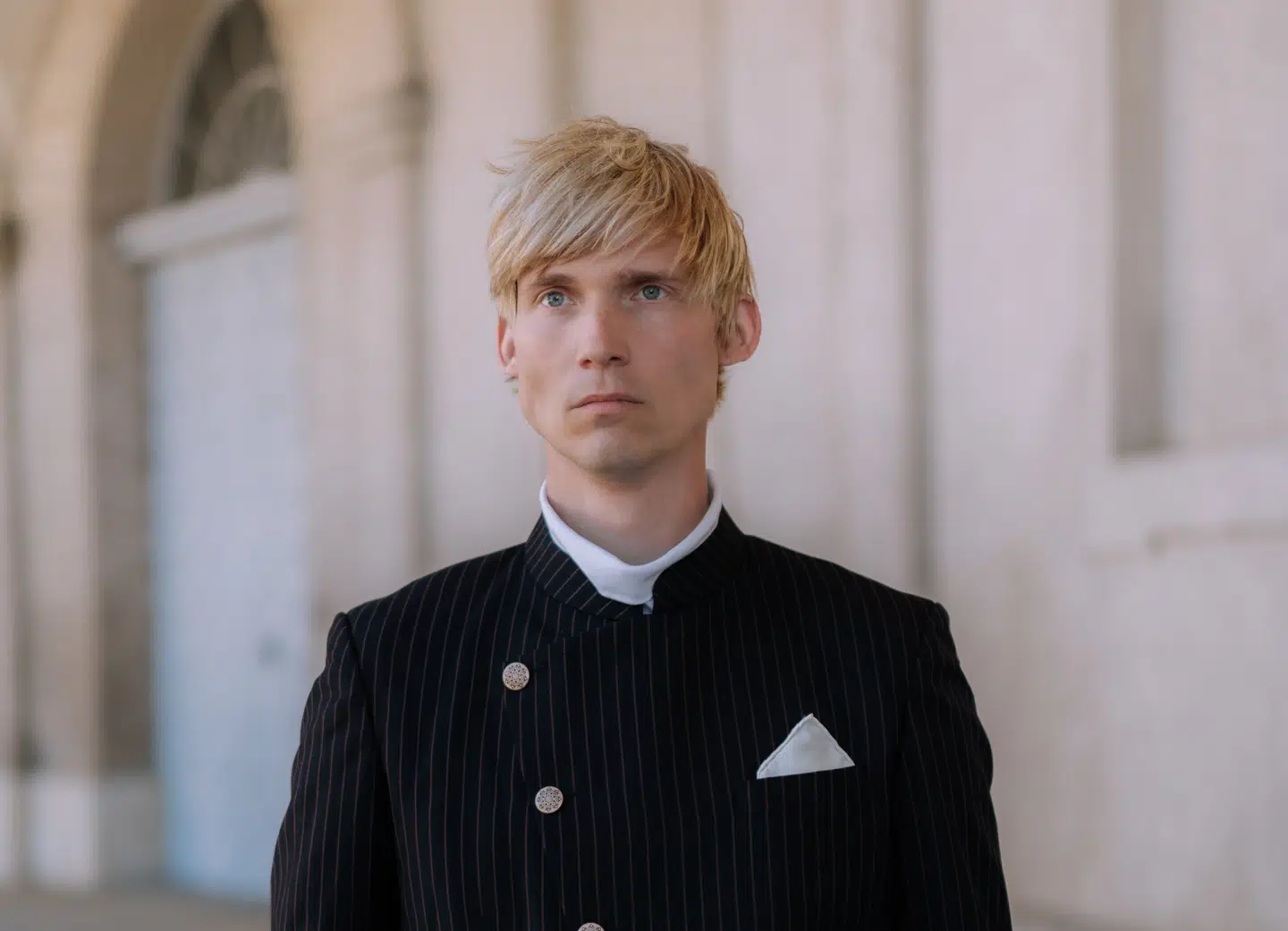 Emil Salzer er forfatter og digter. Foto: Oliver Mumm