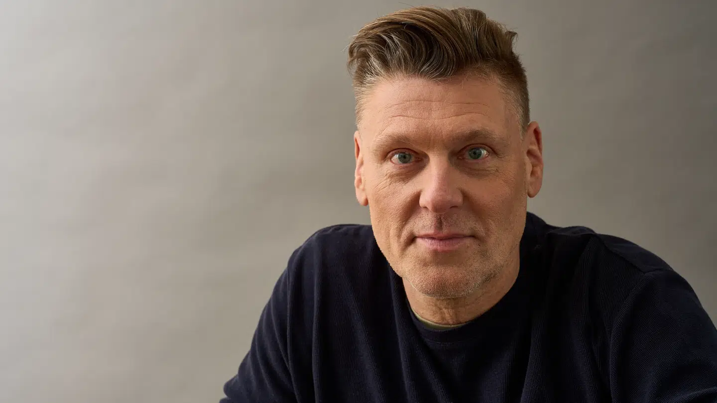 Timm Vladimir skal være vært på sit eget, nye TV 3-program 'Middag på Michelinrestauranterne', der får premiere 20. april. Foto: Janus Nielsen.