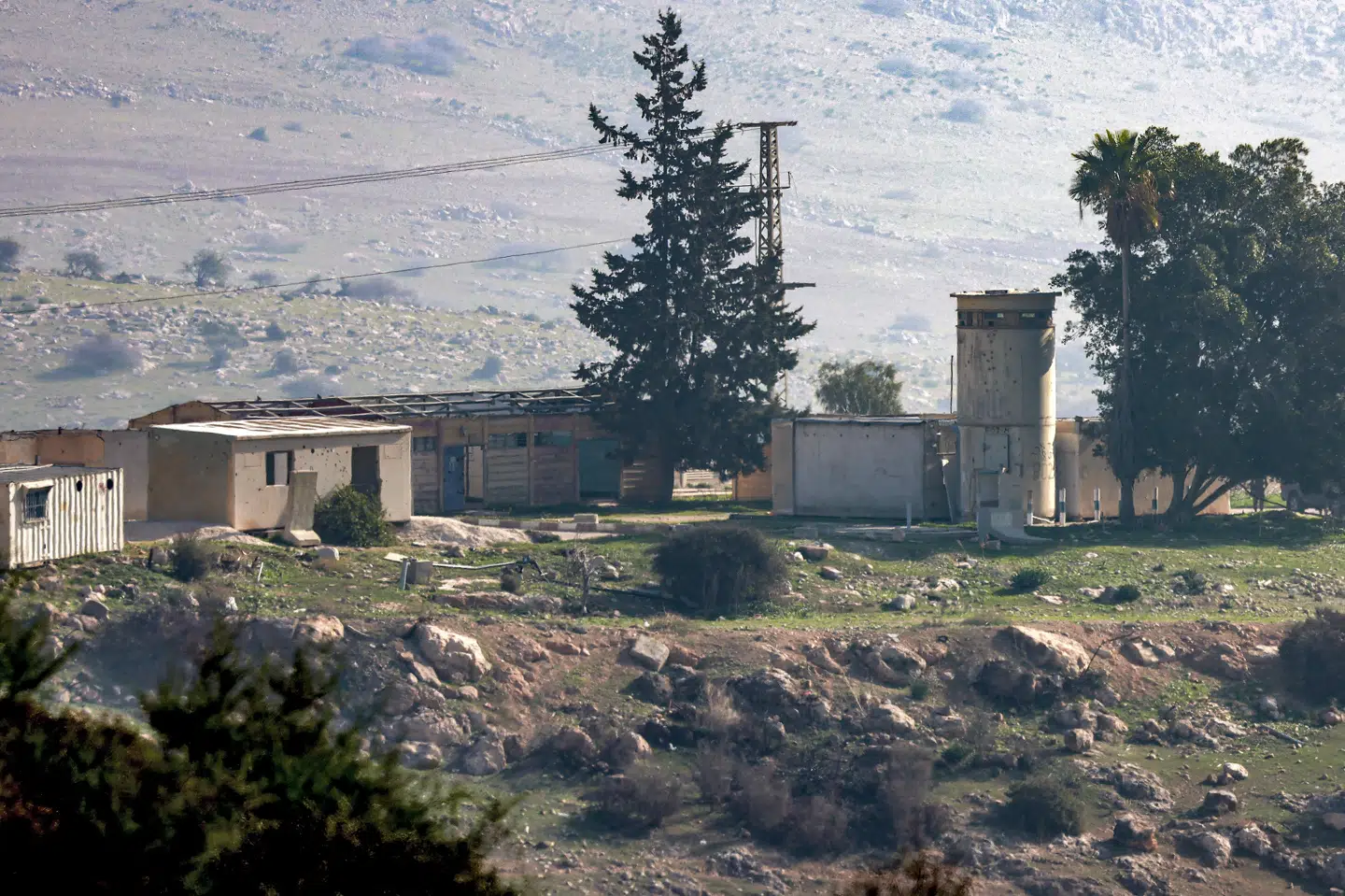 Her ses i februar 2025 en kontrolpost til byen Tayasir, som har været centrum i en hændelse med et CNN-hold af journalister.