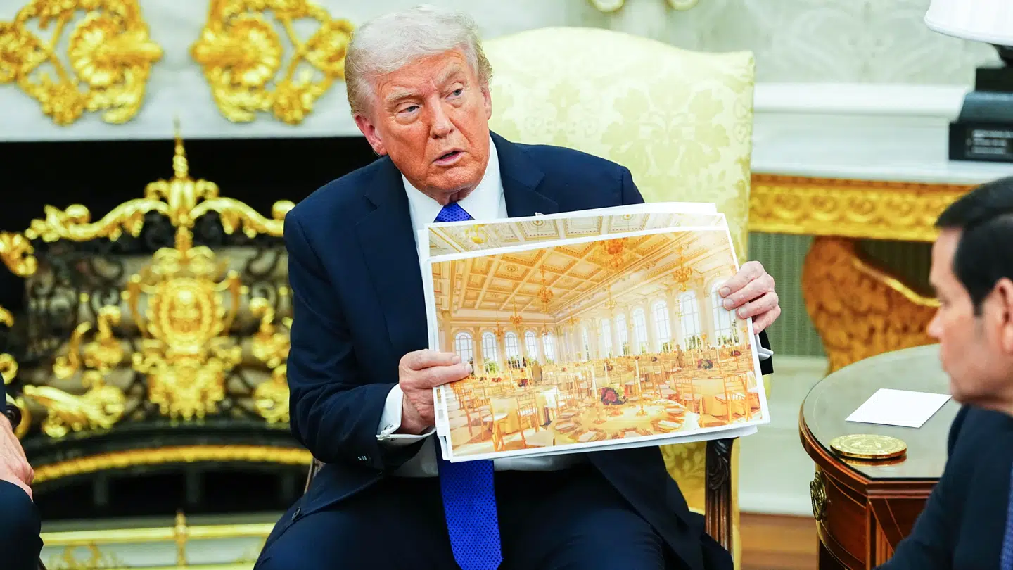 Den amerikanske præsident, Donald Trump, er i gang med en totalrenovering af østfløjen af Det Hvide Hus.