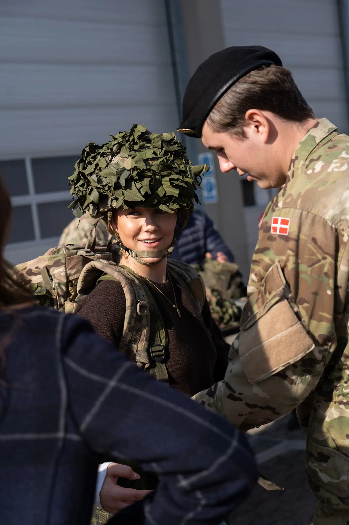 Prinsesse Isabella besøgte storebror kronprins Christian på Gardehusarregimentets kaserne i Slagelse for et år siden, da han aftjente sin – dengang kun fire måneder lange – værnepligt på stedet. Foto: Kongehuset