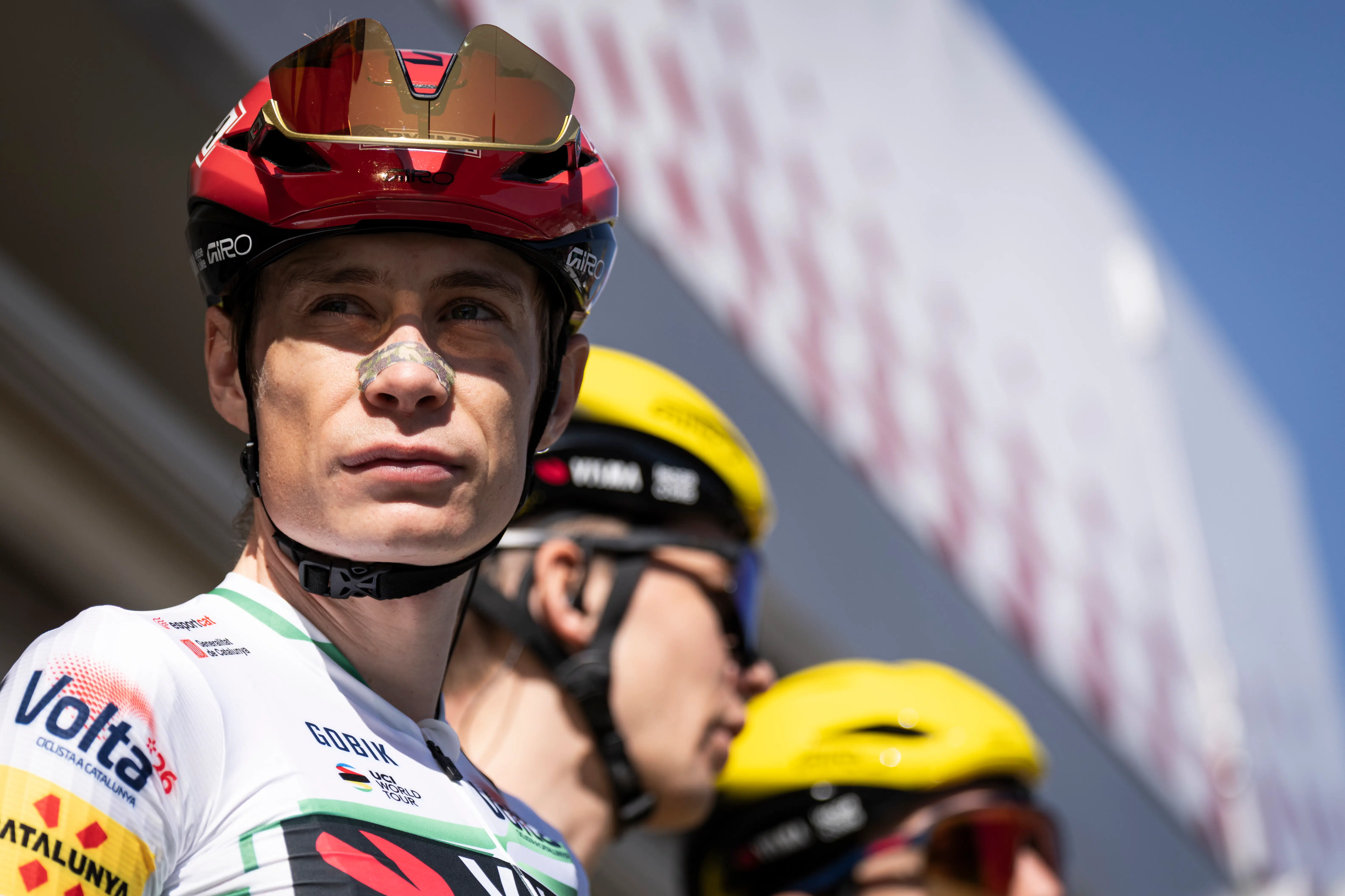 Lige nu forbereder Vingegaard og Pogacar sig hver især. Forude venter den eneste reelle målestok for deres styrke: Den anden