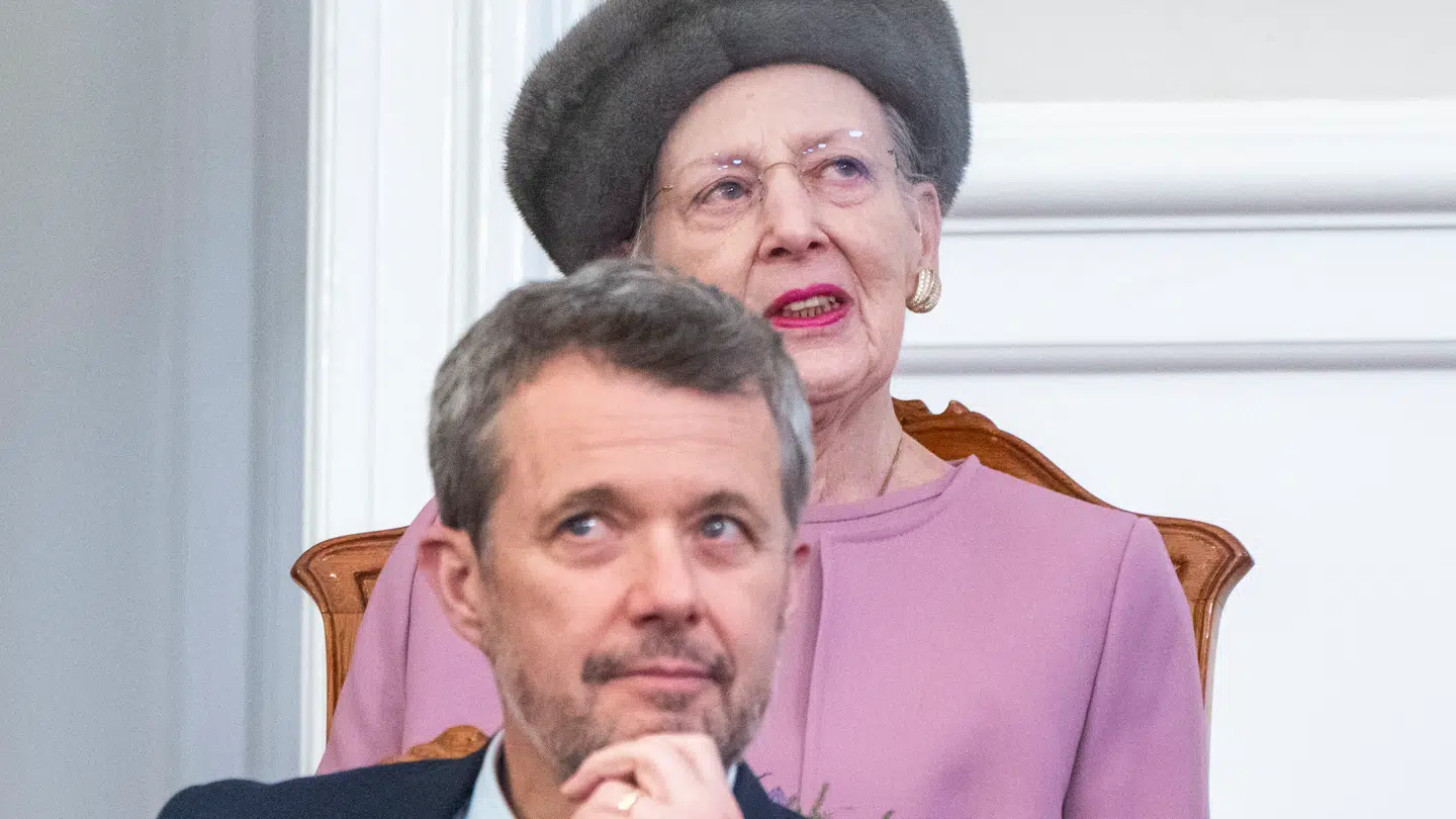 14. januar 2024 blev kong Frederik indsat som konge af Danmark efter dronning Margrethe.