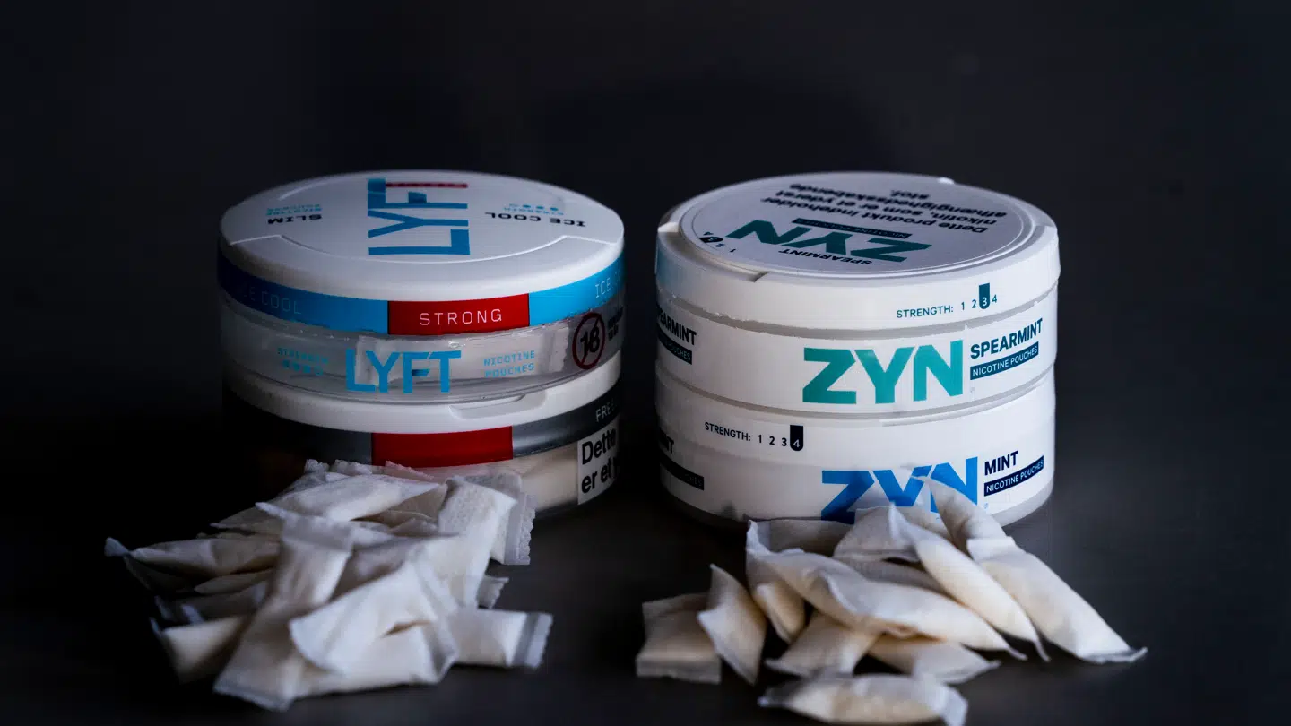 Frankrig forbyder nikotinposer fra 1.april - og det vil ikke længere være lovligt at være besiddelse af en bøtte snus i landet.