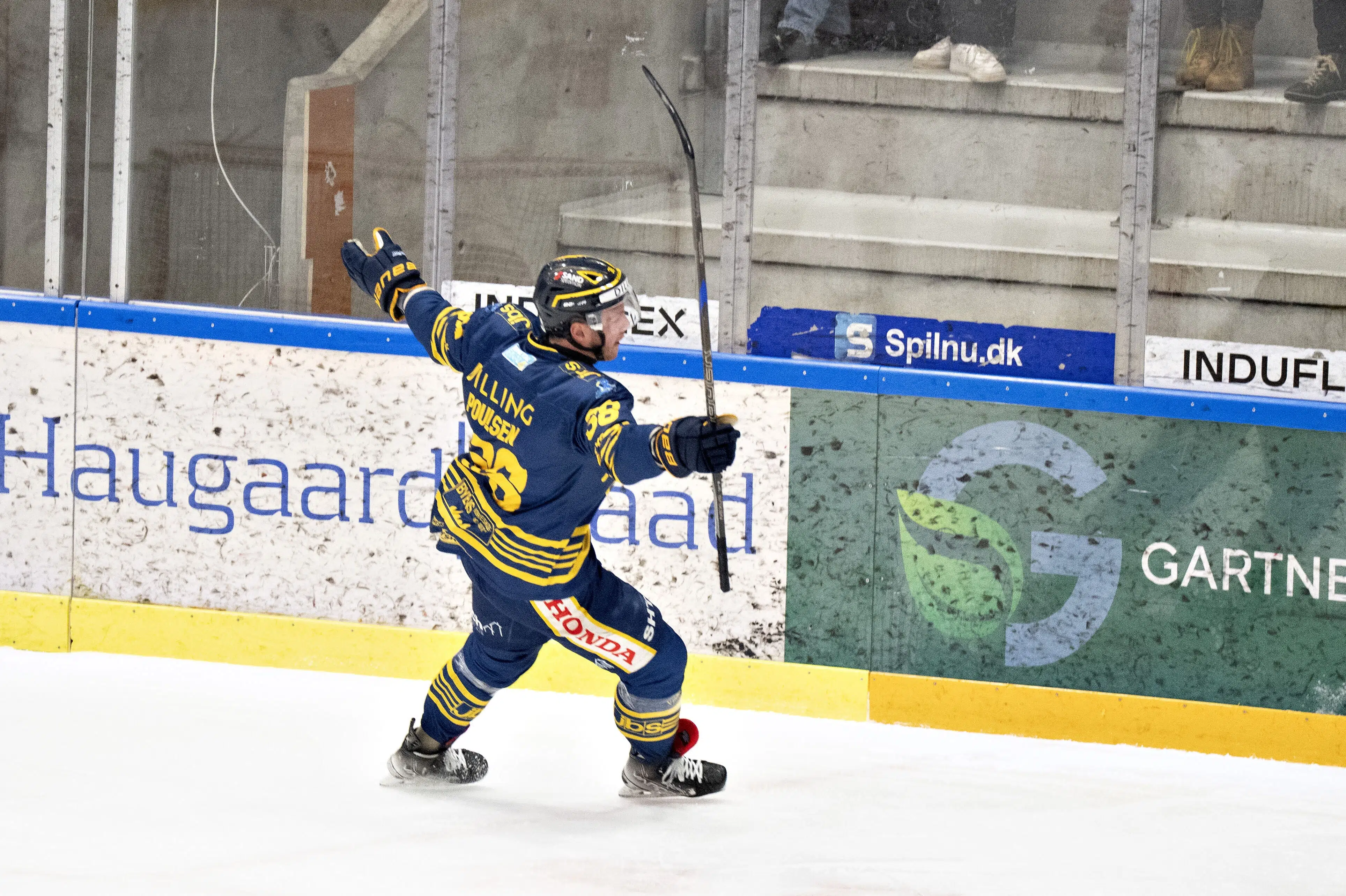 Herning tager første semifinalestik i tæt kamp med Rungsted