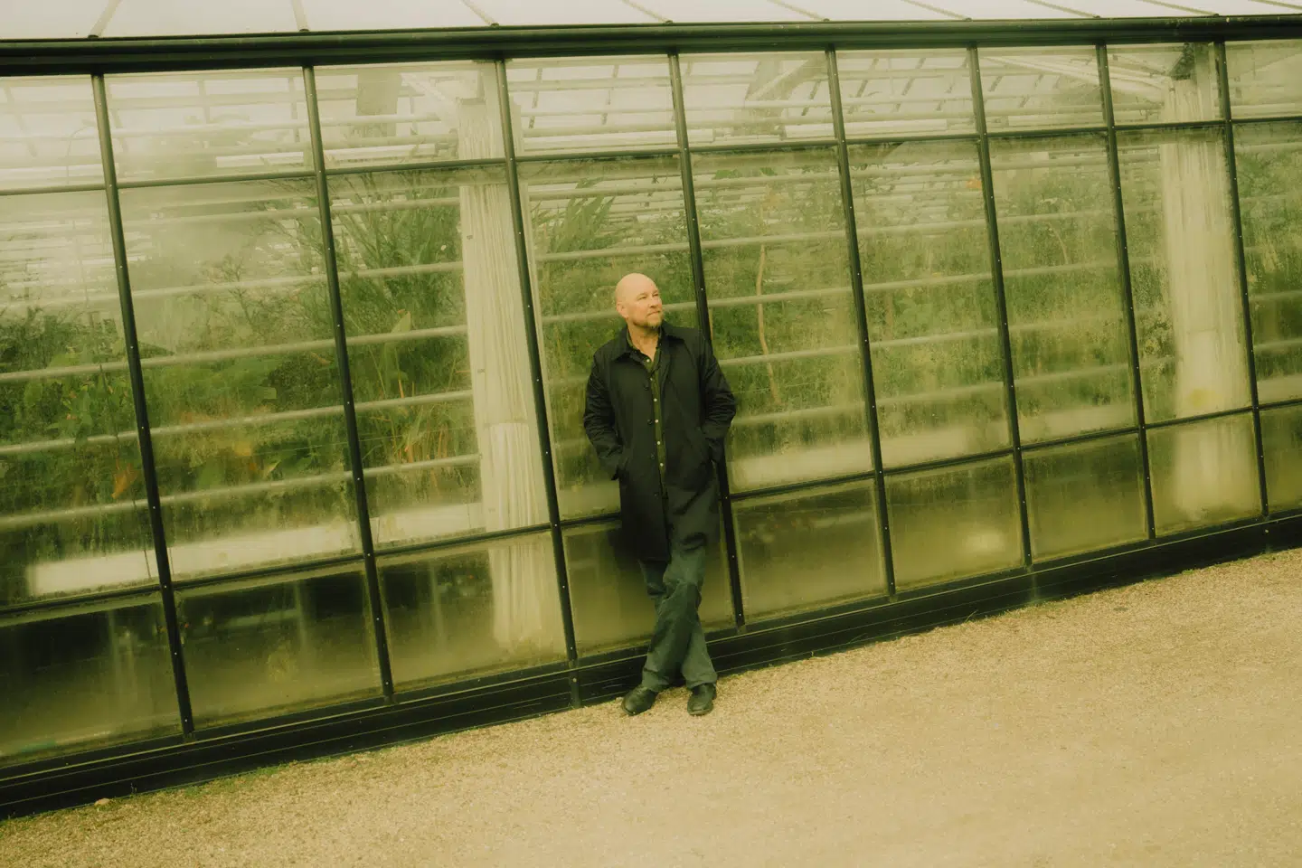 Anders K. Sørensen håber på, at han med sin nye bog »Birding« kan inspirere flere til at tage ud i naturen og se på fugle.