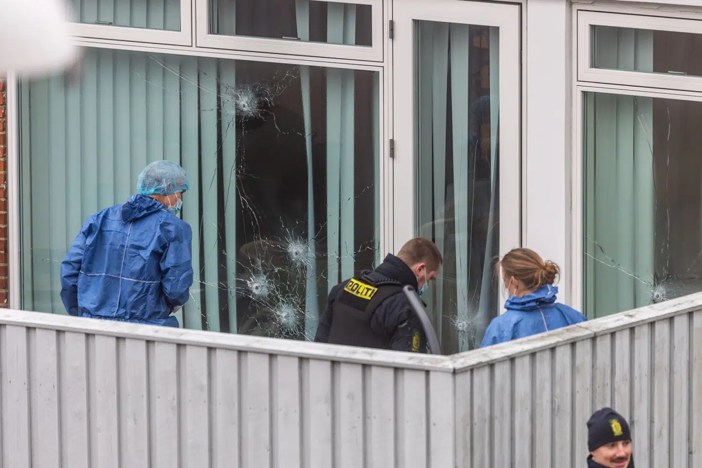 Selv om der var beboere hjemme, da der natten til tirsdag blev skudt mod to lejligheder på Kastruplundgade i Kastrup, blev ingen ramt. Onsdag fremstilles to i grundlovsforhør.