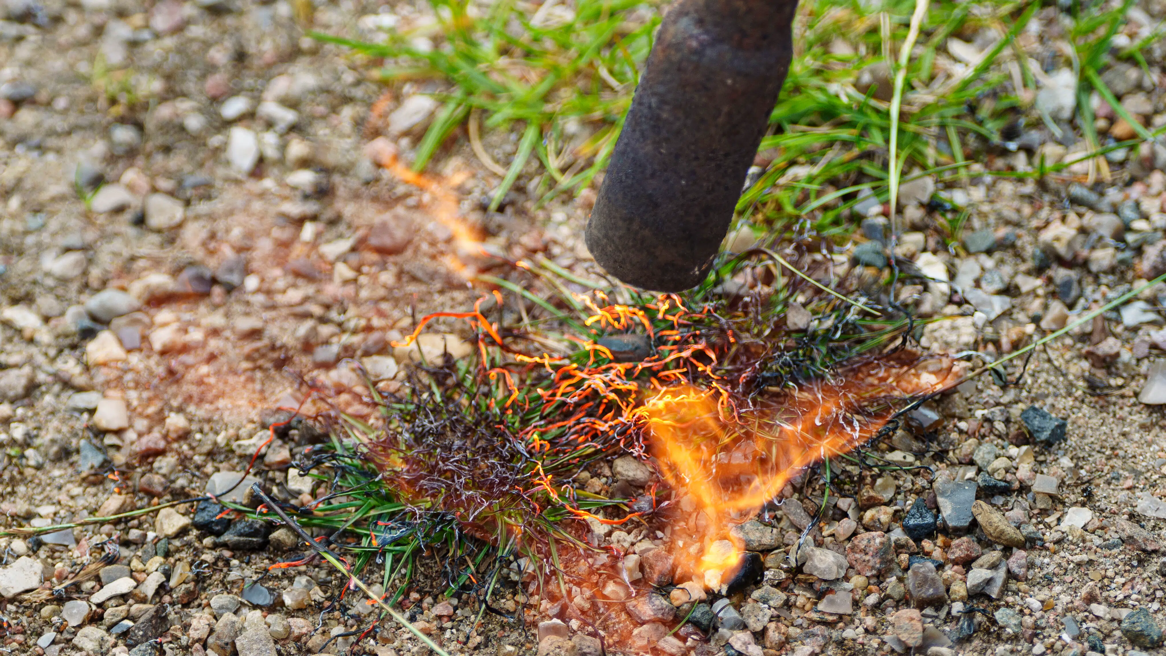 Rekordmange brande: Ukrudtsbrænderen er den helt store synder