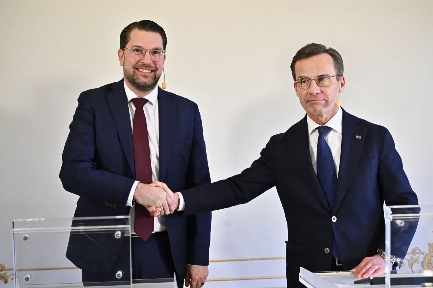 Statsminister og partileder for Moderaterna, Ulf Kristersson, under et pressemøde med Sverigedemokraternas partileder, Jimmie Åkesson, onsdag.