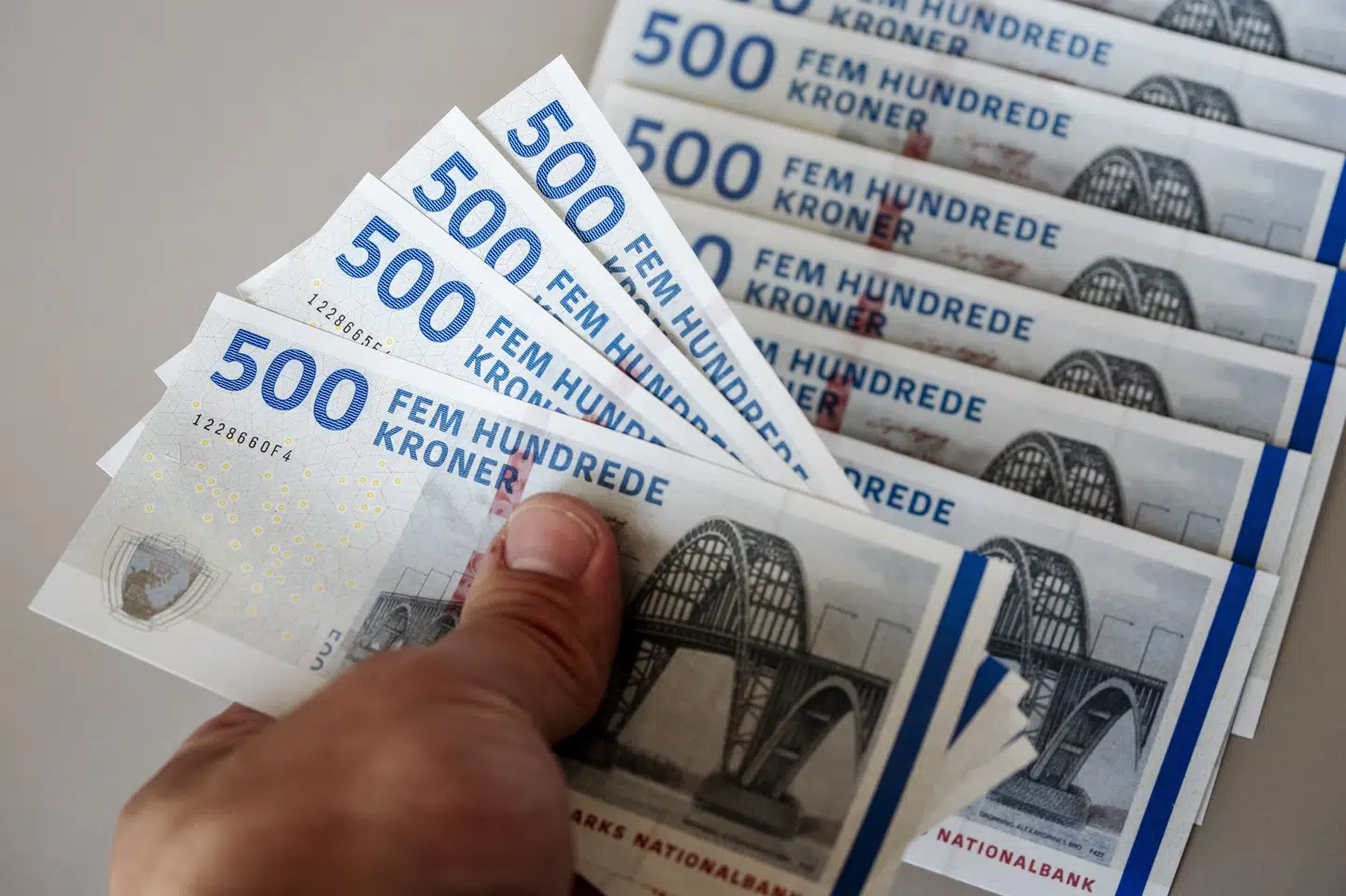 Kig på dine opsparingsvaner. Hvis du spoler et år frem, kan det gøre en stor forskel, hvor meget du har prioriteret at lægge til side, siger forbrugerøkonom Ida Marie Moesby. (Arkivfoto).