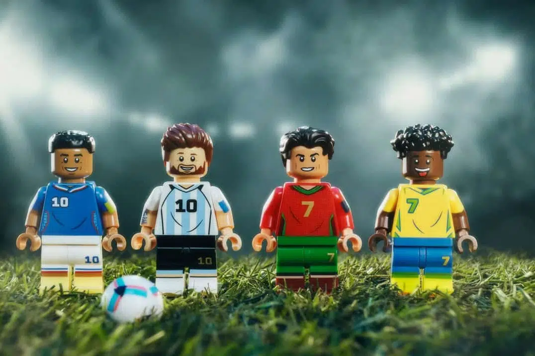 Lego indgår VM-samarbejde med Messi og Ronaldo