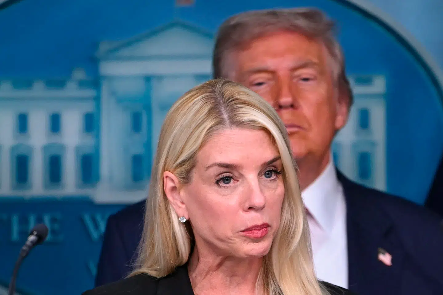 Præsident Donald Trump og justitsminister Pam Bondi.