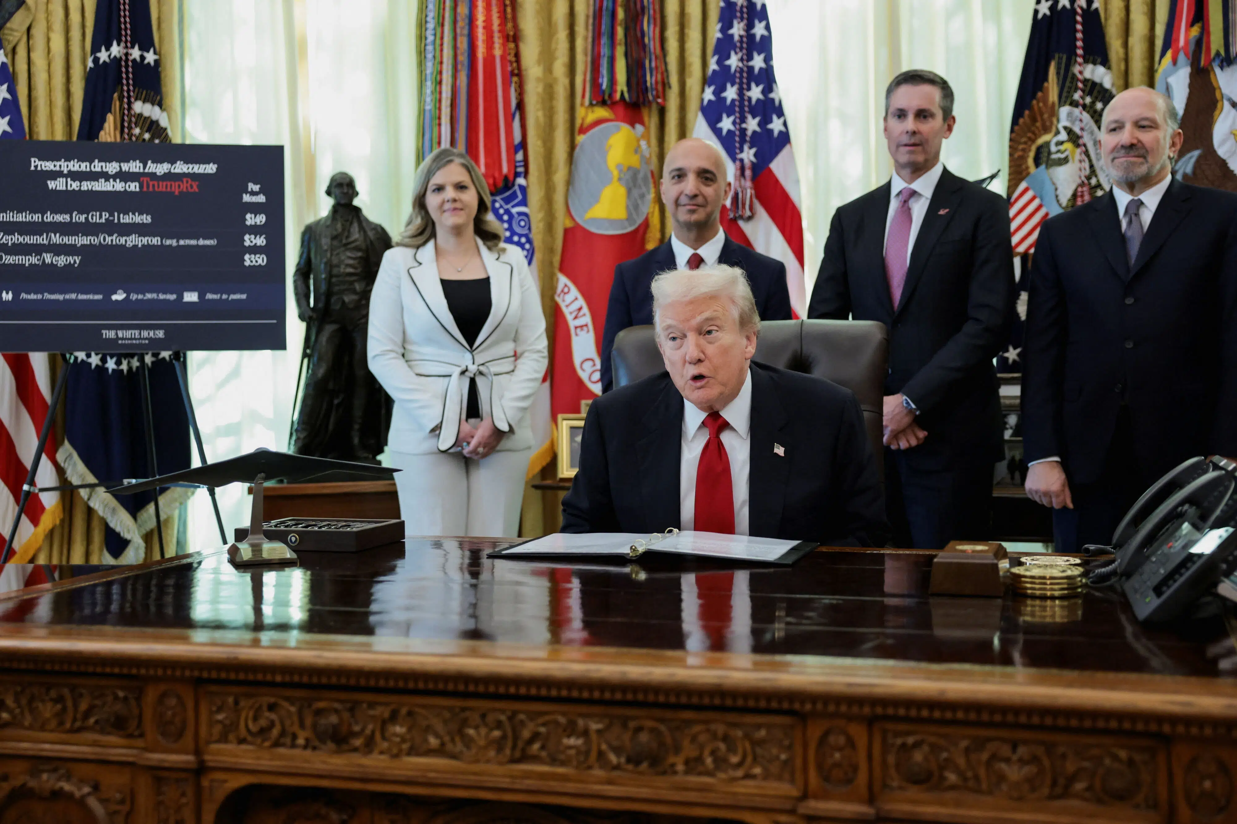 Trump presser på for flere aftaler med lægemiddelproducenter