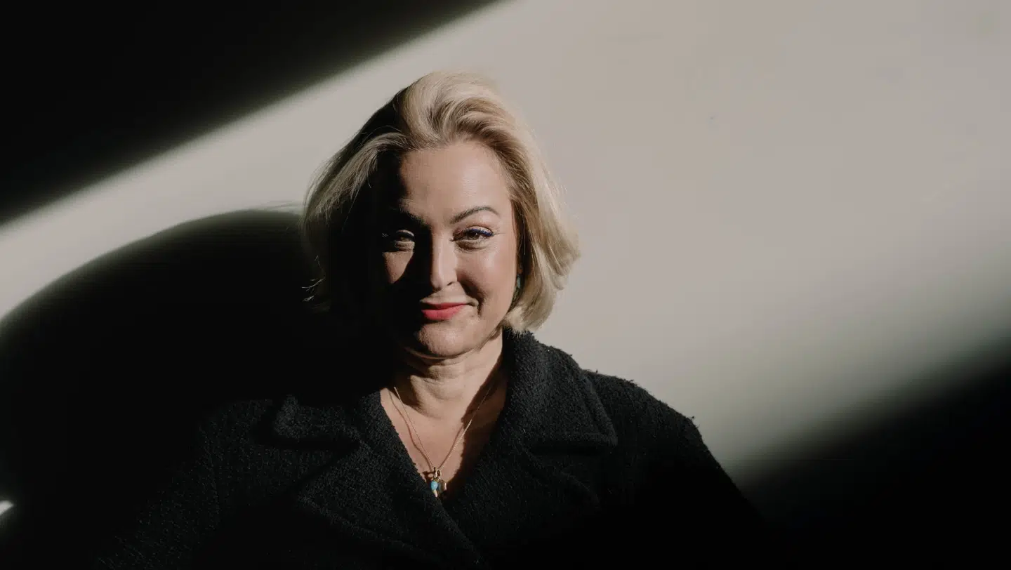 Hun er tilsyneladende blevet gift tirsdag.