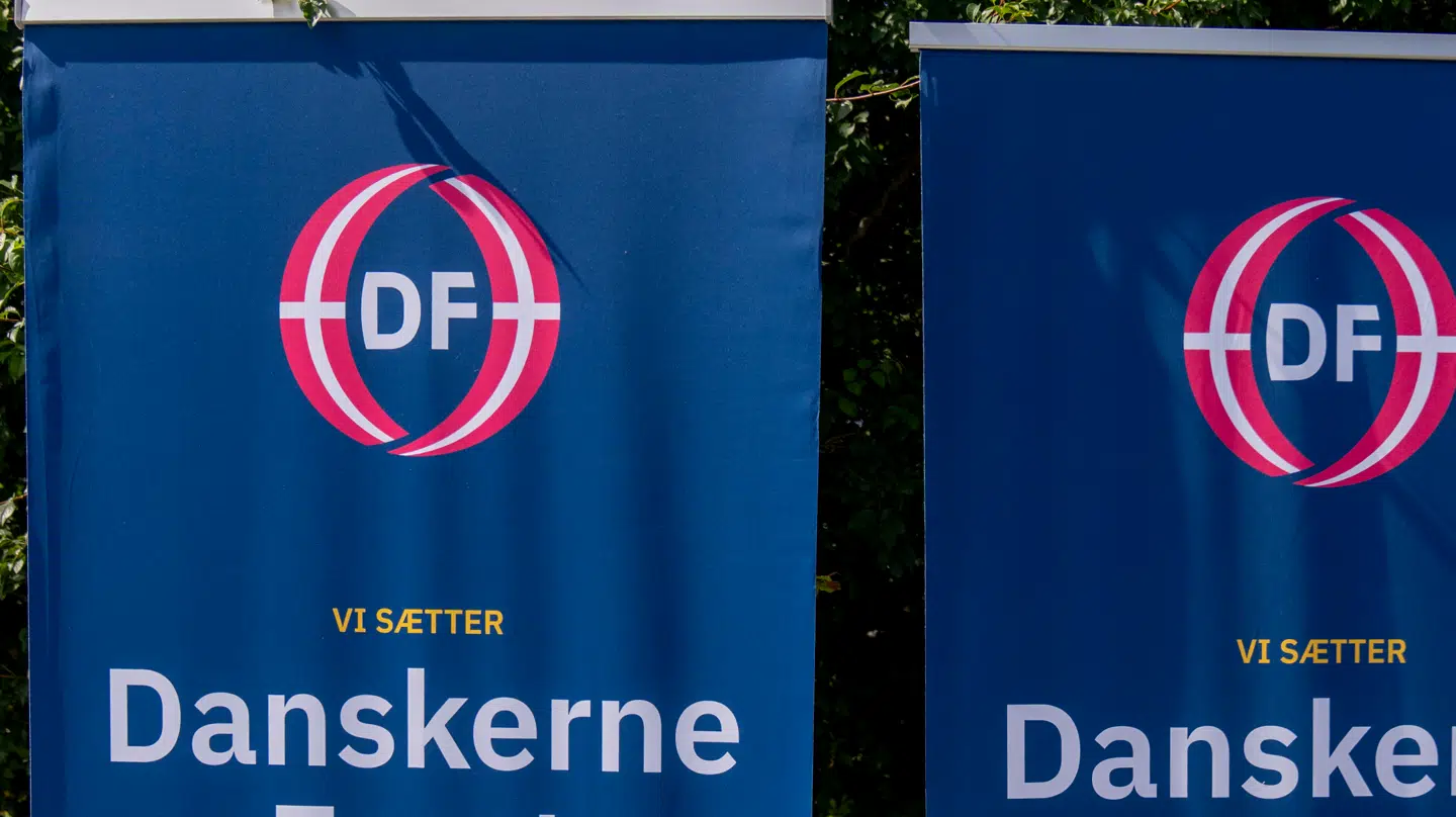 Dansk Folkeparti (DF) serverer spaghetti bolognese ved pressemødet i forbindelse med sommergruppemøde i Skælskør, mandag 25. august 2025.. (Foto: Ida Marie Odgaard/Ritzau Scanpix)