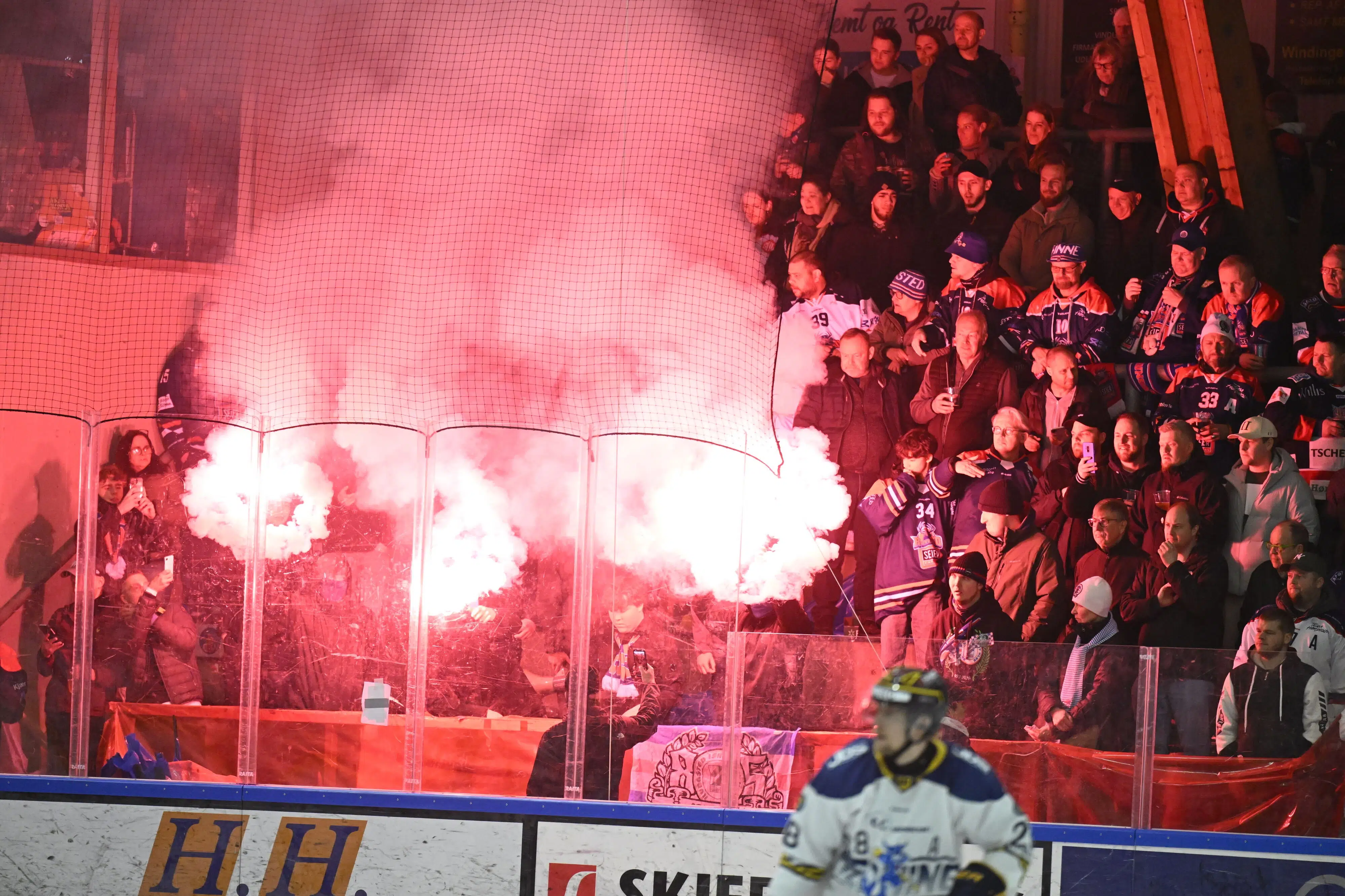 Pyroteknik skæmmer Hernings sikre sejr over Rungsted