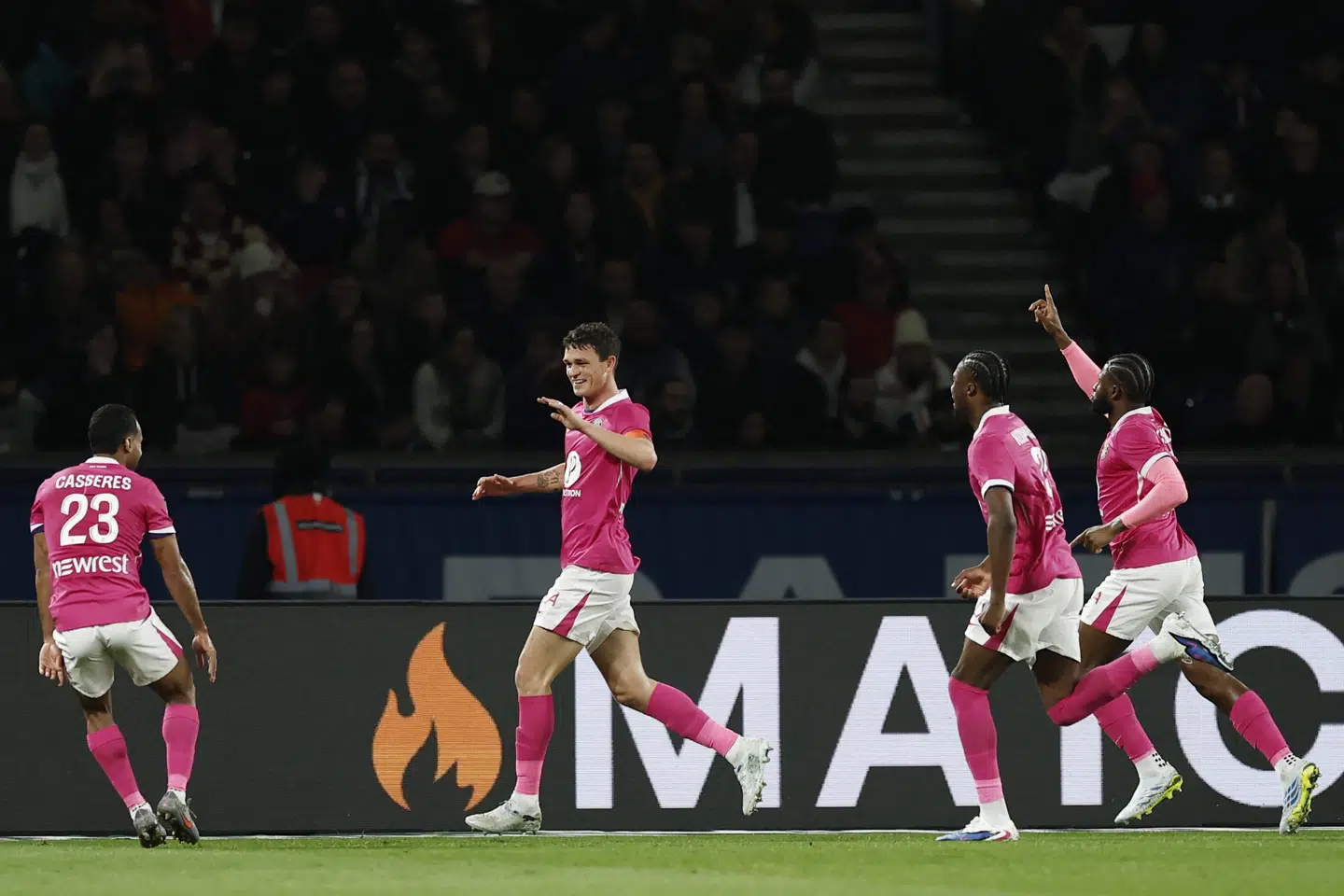 Rasmus Nicolaisen udlignede til 1-1 mod Paris Saint-Germain med sit første mål i næsten to år.