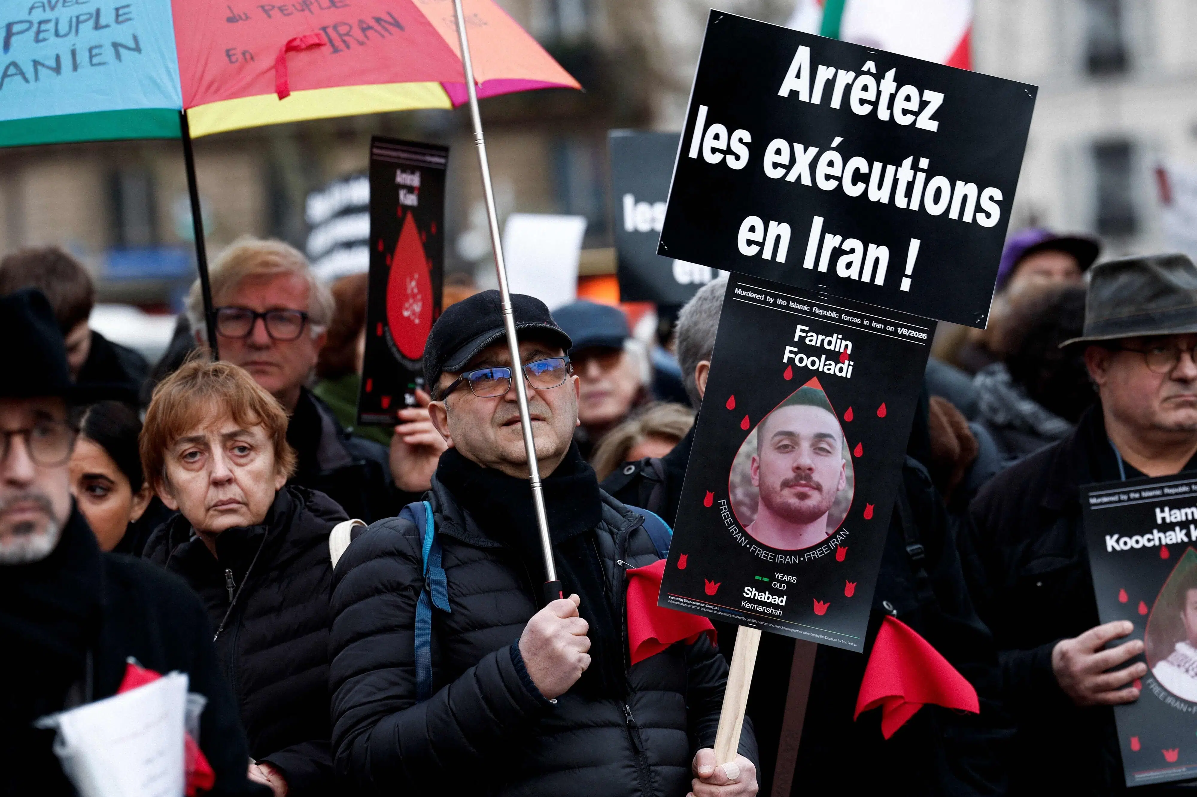 Iran henretter to mænd med tråde til eksilgruppe