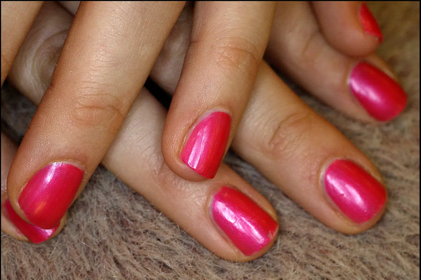 Kunder i to nordsjællandske neglesaloner blev betjent af personer, som var udsat for menneskehandel. Det hævder anklagemyndigheden i en usædvanlig sag, som skal behandles af Retten i Helsingør. (Arkivfoto)