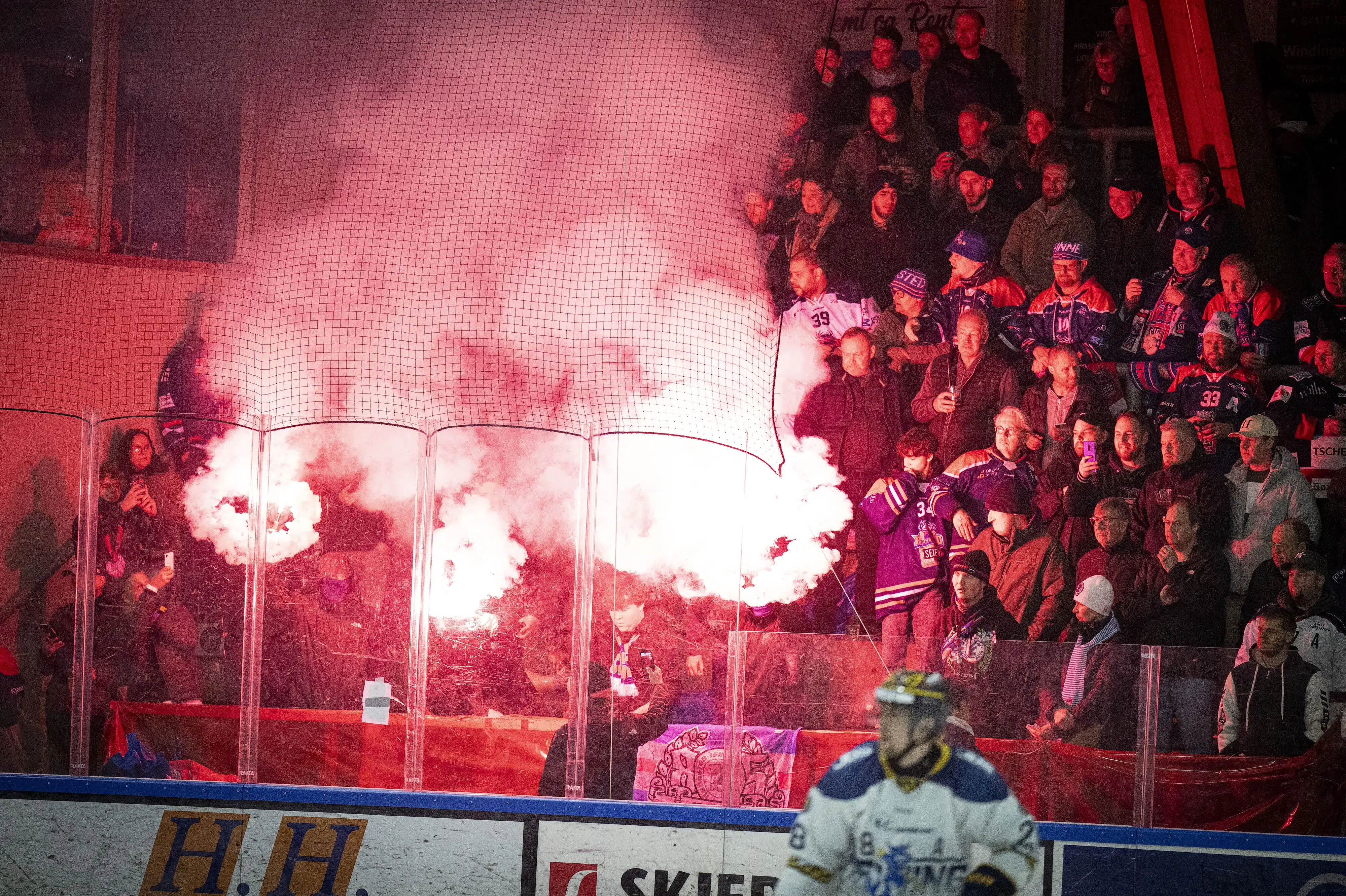 Efter pyroteknik: Rungsted har identificeret de første personer