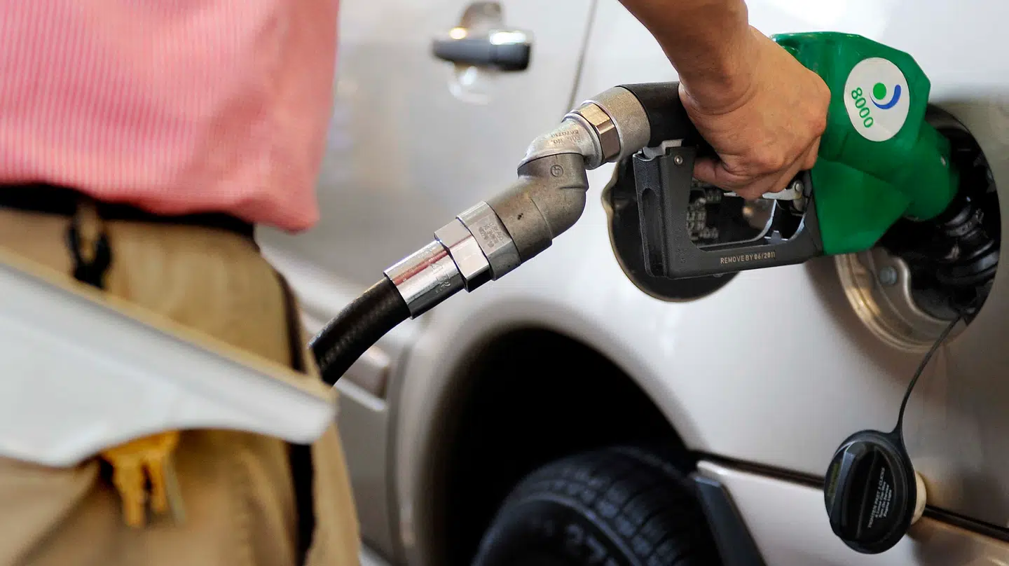 Det er dyrt at tanke i Hong Kong.