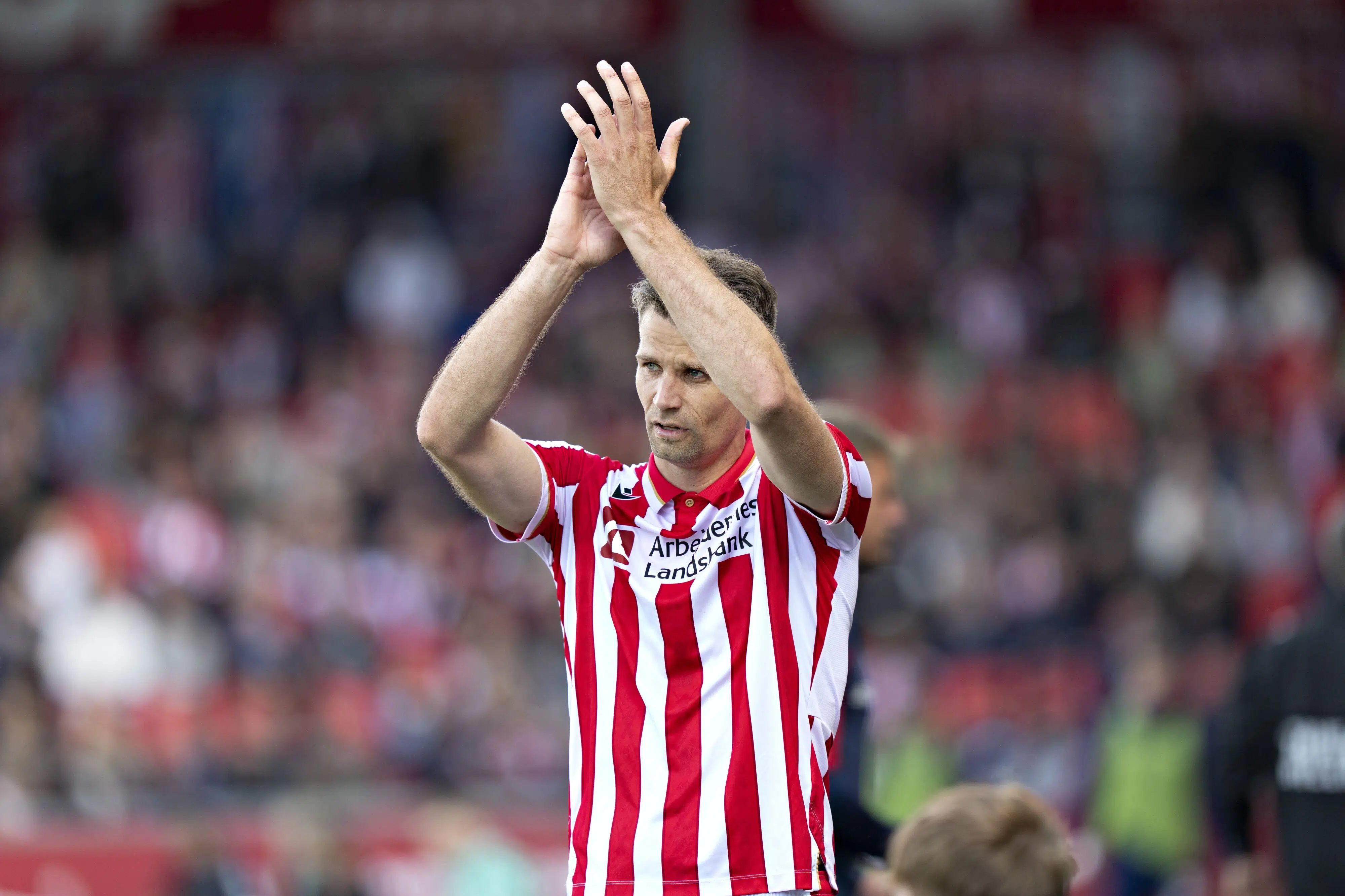 Hattrickshow sender AaB til vildt comeback mod bundhold