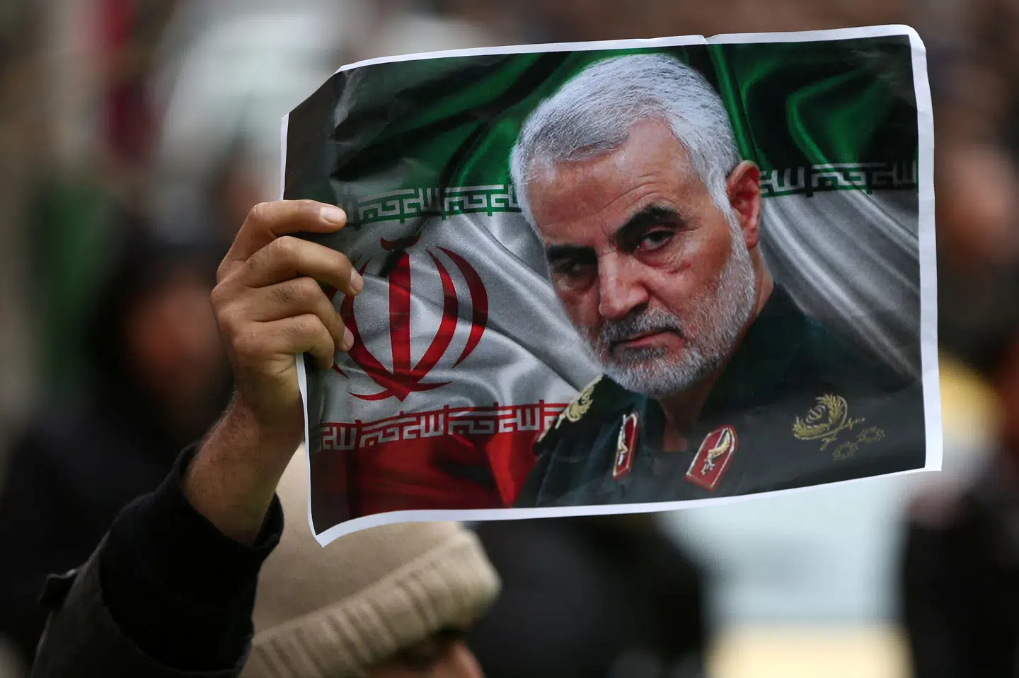 Et billede af den afdøde general Qassem Soleimani. To af hans familiemedlemmer er lørdag anholdt i USA. (Arkivfoto).