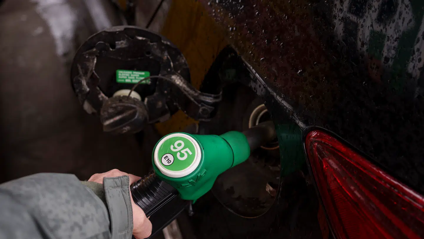 Stigende elpriser får nu flere lande til at slå alarm.