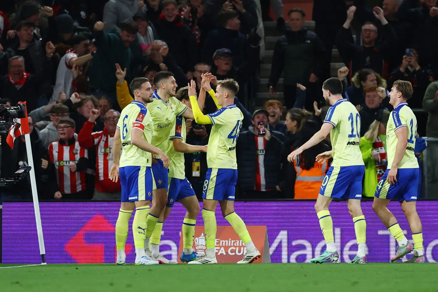 Southampton slås for oprykning i Championship og kan nu også se frem til en FA Cup-semifinale på Wembley.