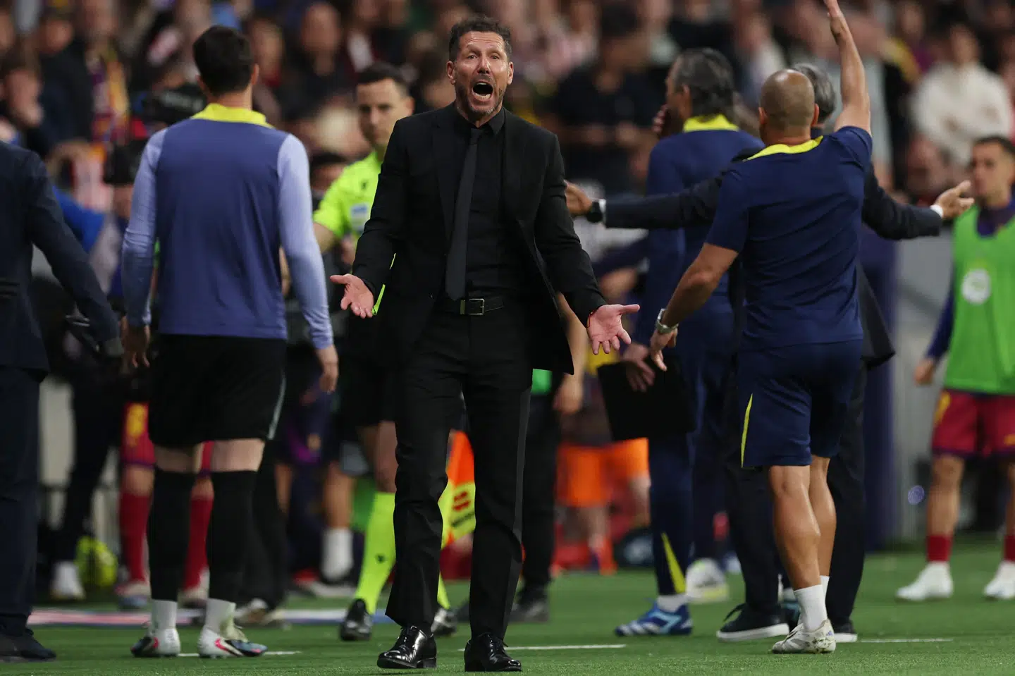 Atlético Madrid og cheftræner Simeone får hurtigt mulighed for revanche. Onsdag gæster holdet Barcelona i den første af to Champions League-kvartfinaler.