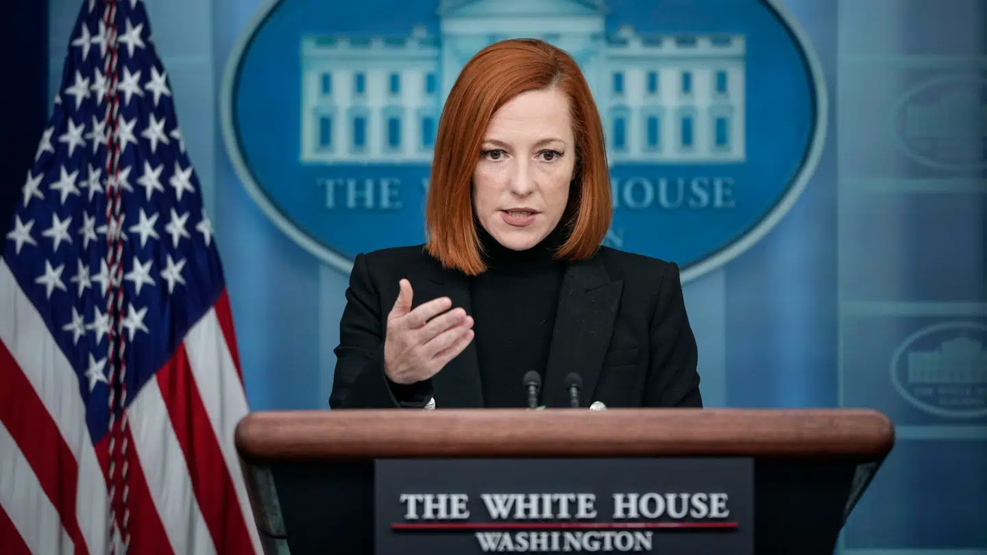 Jen Psaki, tidligere pressesekretær i Det Hvide Hus, kritiserer præsident Trumps mange priser.