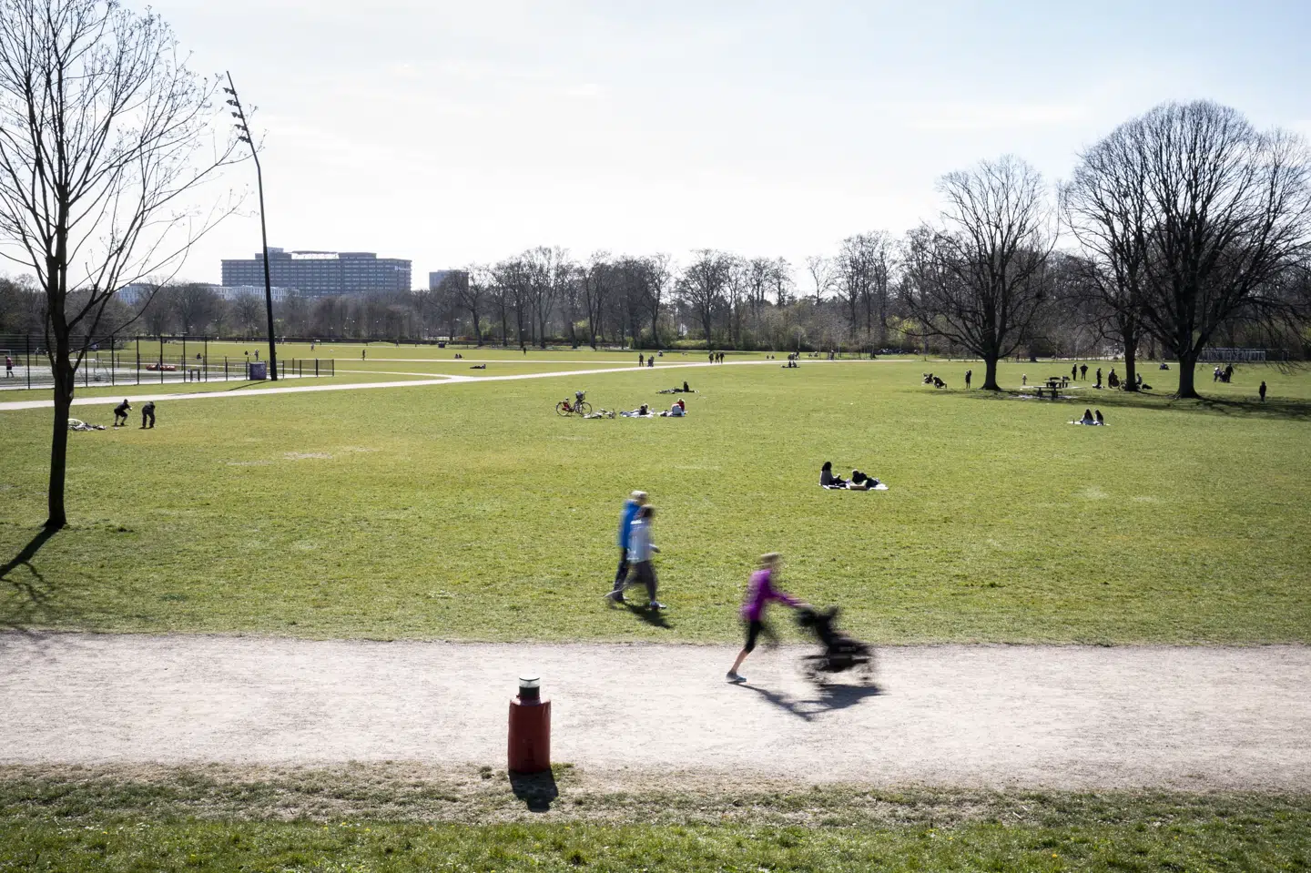 Der bliver masser af plads til solen efter påskeferien, som slutter med kraftig blæst flere steder. (Arkivfoto).