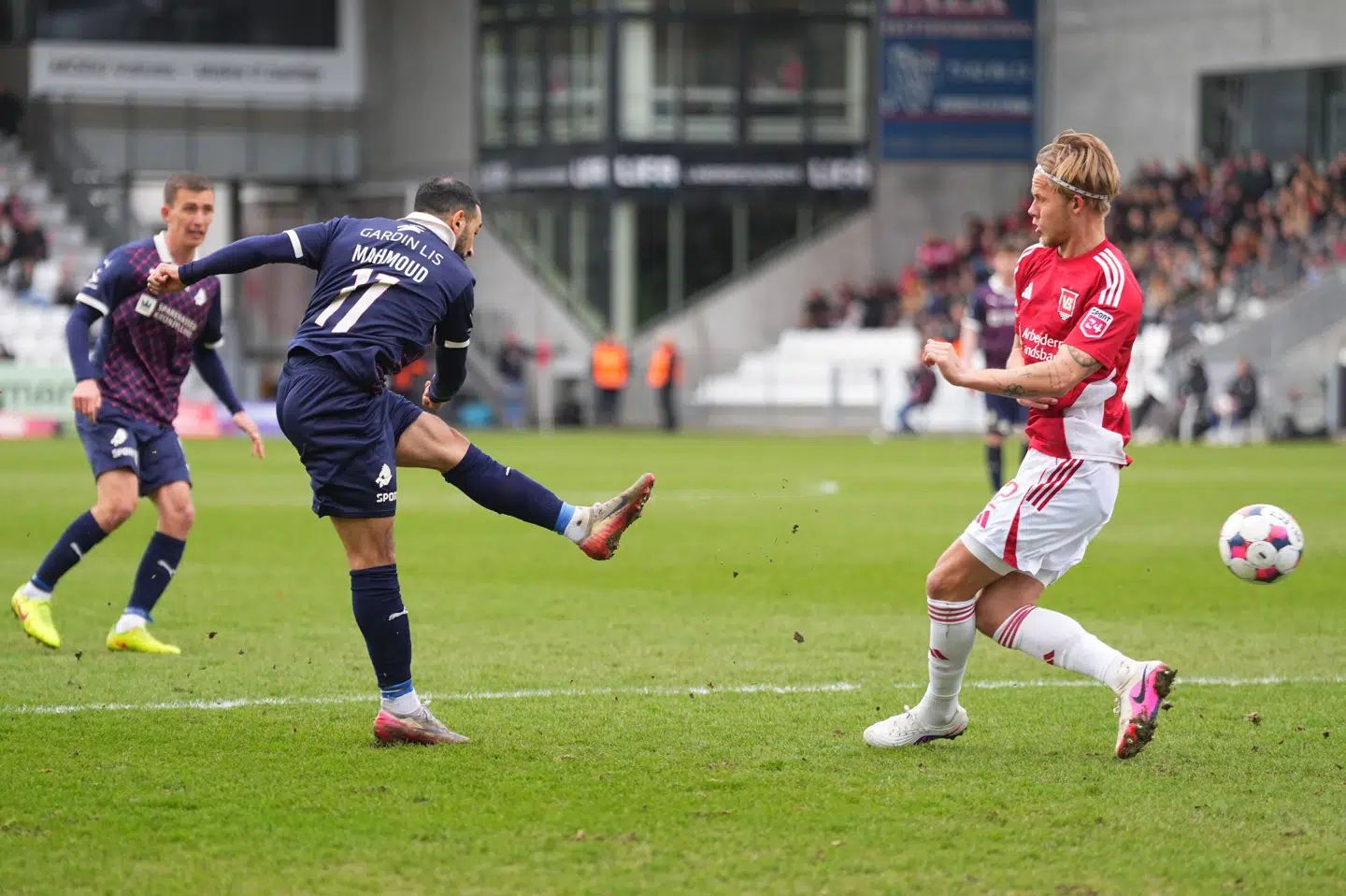 Randers' Elies Mahmoud scorede til 1-0 i første halvleg, da klubben spillede 1-1 mod Vejle.