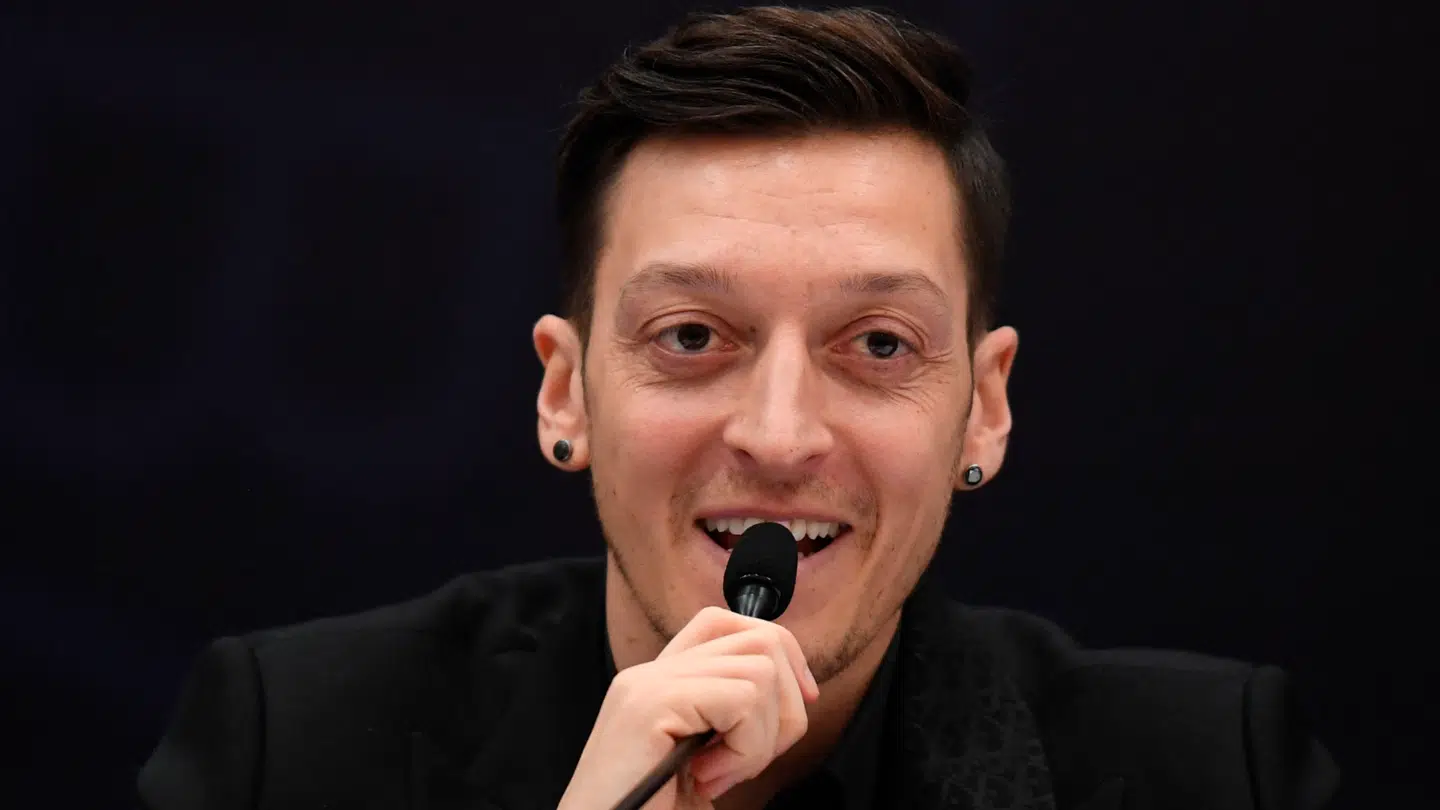 Mesut Özil er blevet far til sit tredje barn.