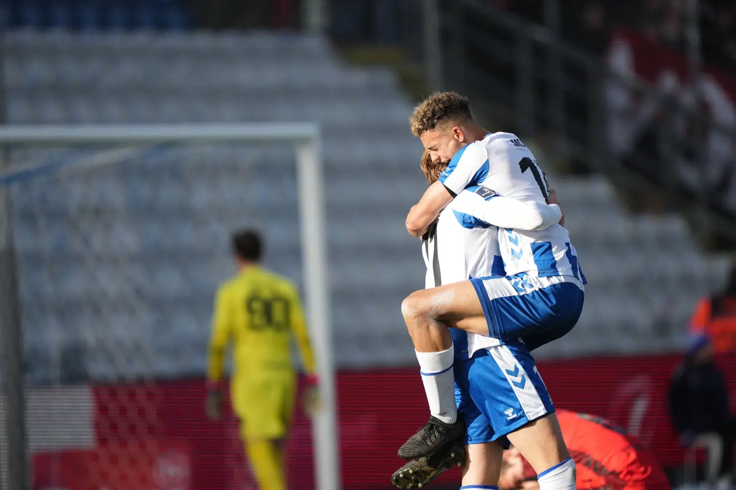 OB-spillerne jubler efter en scoring i overtiden mod FC Fredericia.